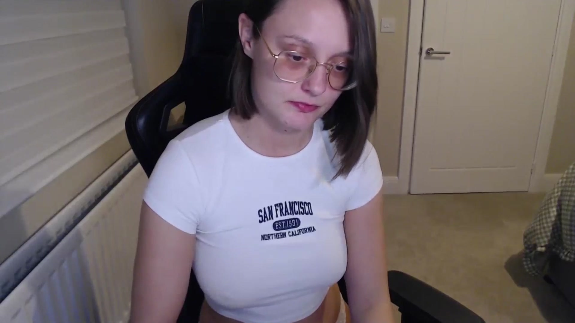 Gallery image thumbnail from Ruby_cutie's myfreecams stream on, 02/18/2026, 24:53 image 20 of 20