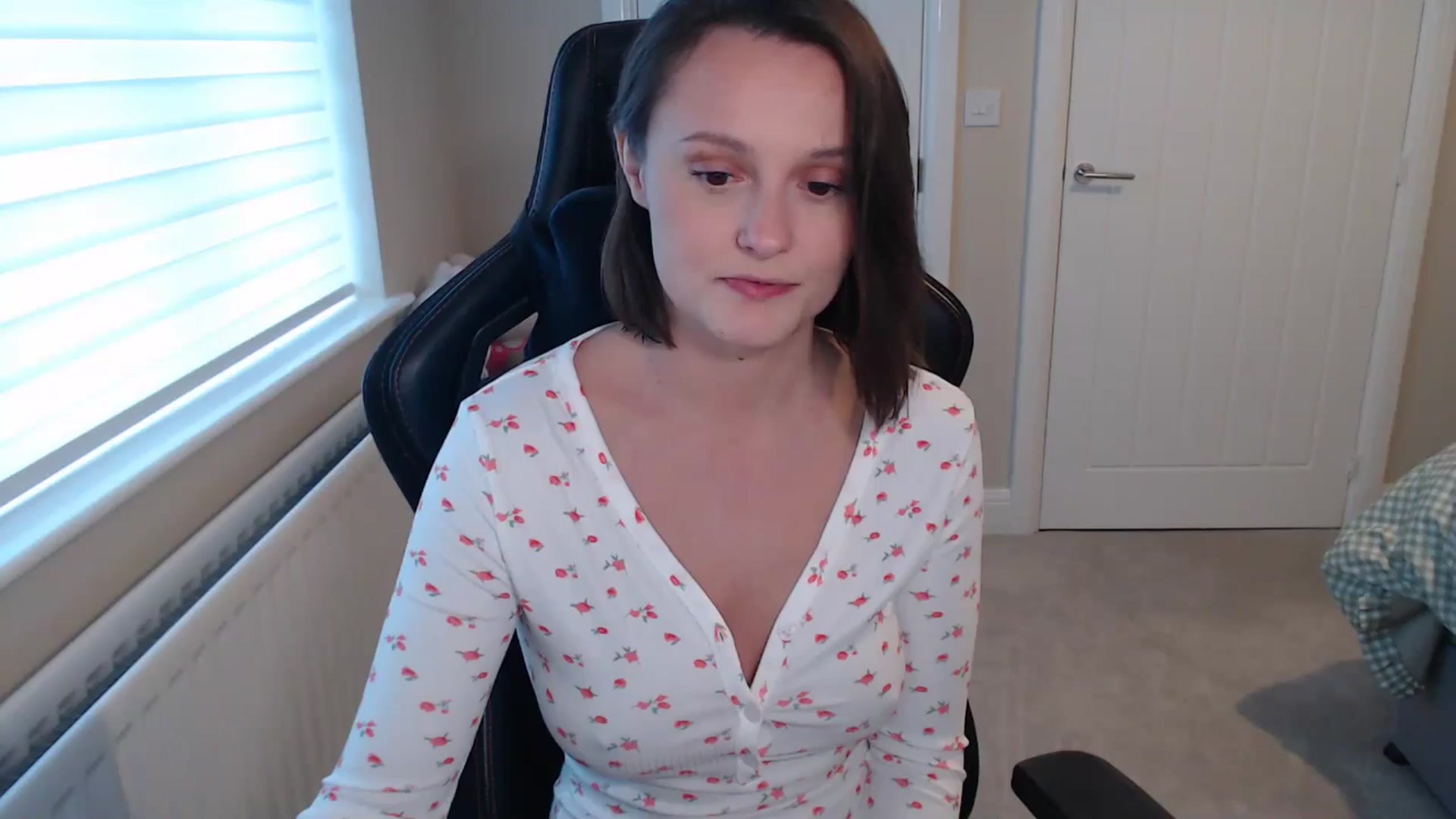 Gallery image thumbnail from Ruby_cutie's myfreecams stream on, 02/19/2026, 15:22 image 4 of 20