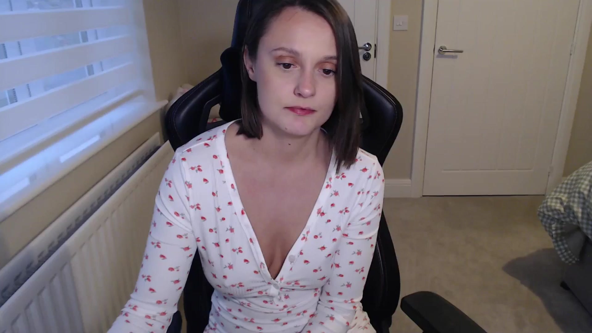 Gallery image thumbnail from Ruby_cutie's myfreecams stream on, 02/19/2026, 17:01 image 7 of 20