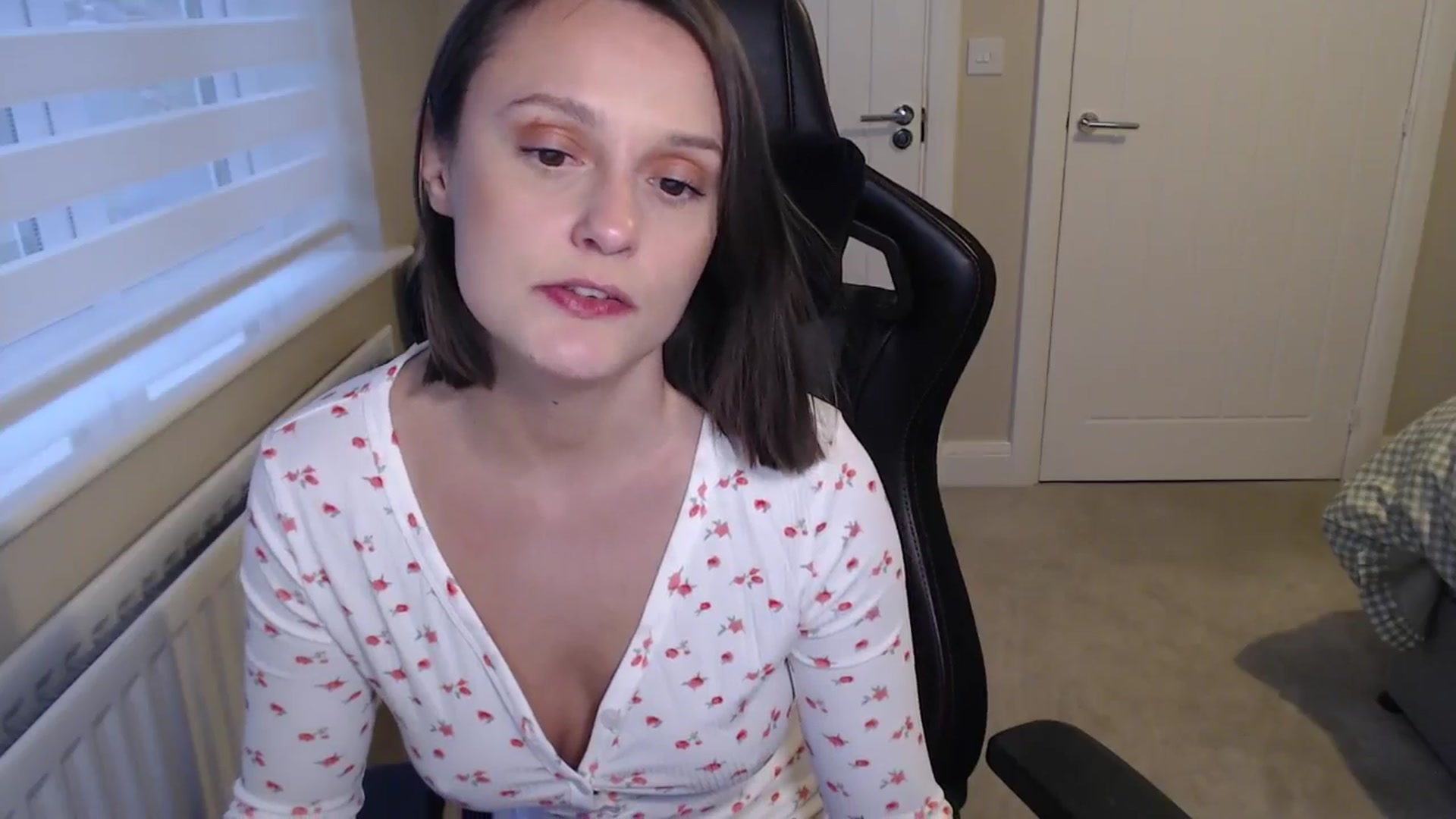 Gallery image thumbnail from Ruby_cutie's myfreecams stream on, 02/19/2026, 17:01 image 8 of 20