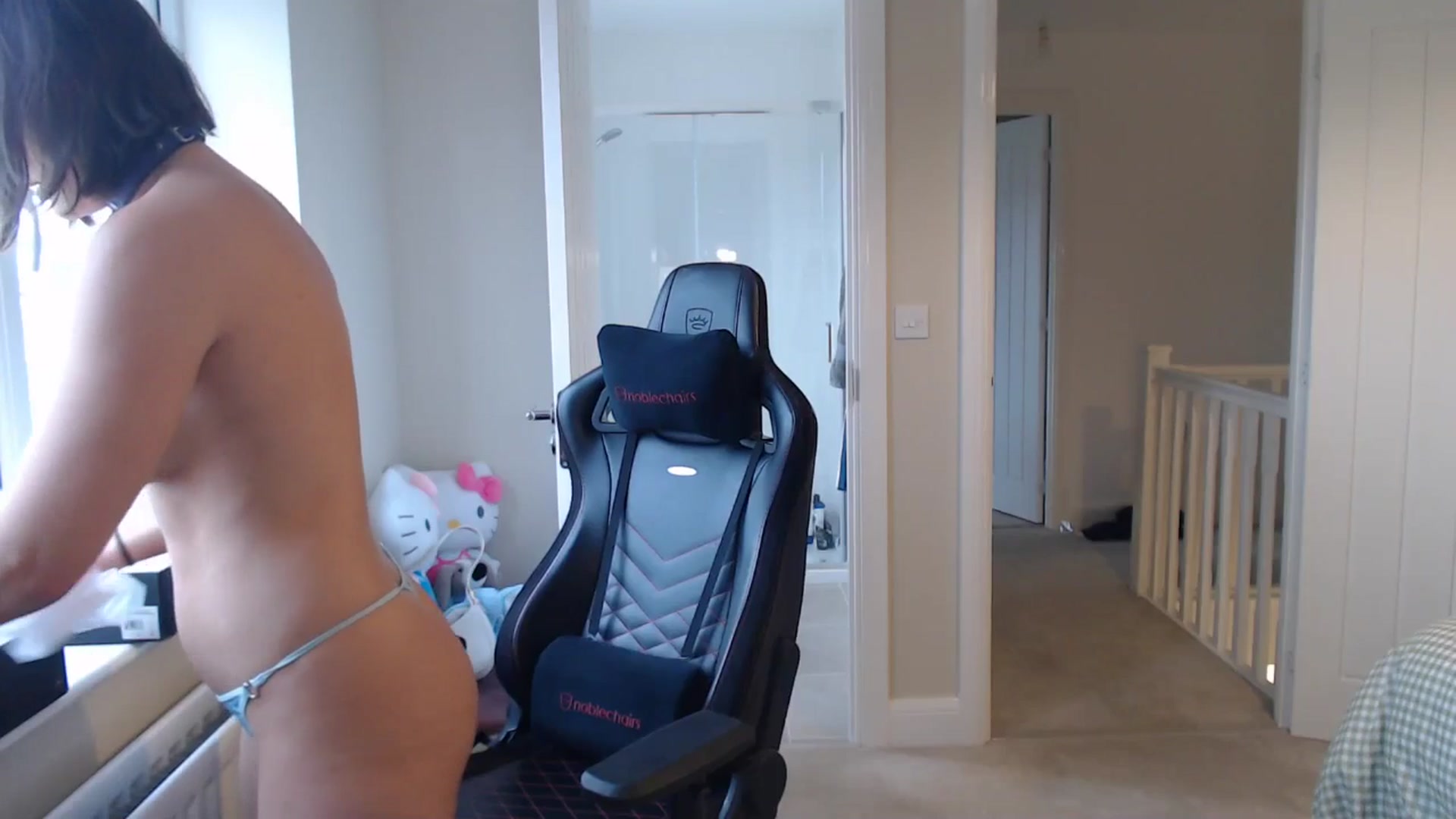 Gallery image thumbnail from Ruby_cutie's myfreecams stream on, 03/12/2026, 16:46 image 3 of 20