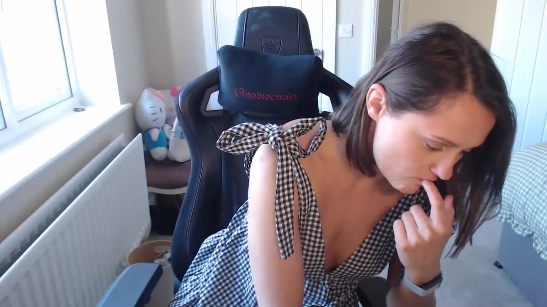 Gallery image thumbnail from Ruby_cutie's myfreecams stream on, 03/17/2026, 14:49 image 6 of 20