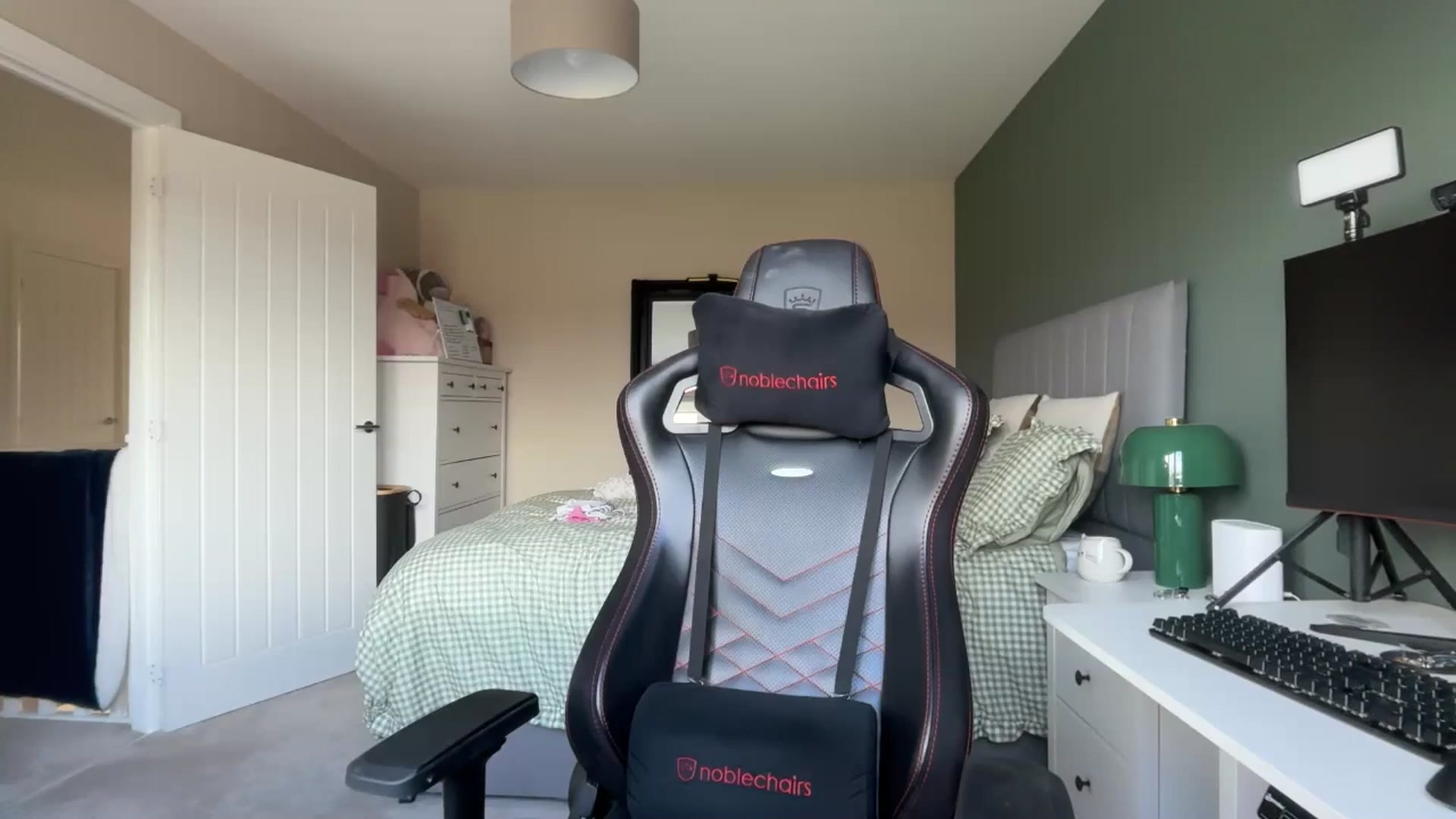 Gallery image thumbnail from Ruby_cutie's myfreecams stream on, 03/24/2026, 15:11 image 5 of 20