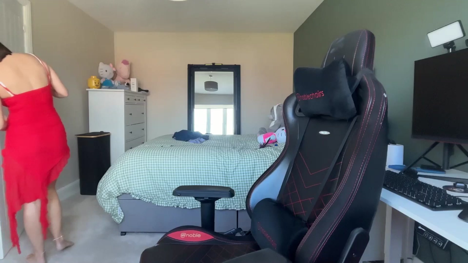 Gallery image thumbnail from Ruby_cutie's myfreecams stream on, 03/30/2026, 15:07 image 12 of 20