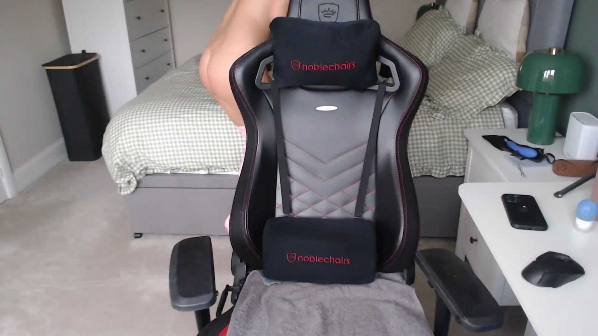 Gallery image thumbnail from Ruby_cutie's myfreecams stream on, 04/14/2026, 16:04 image 15 of 20