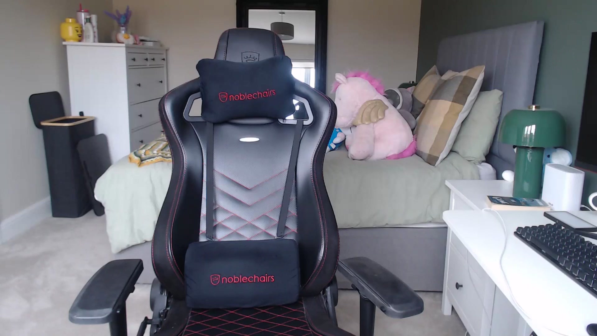 Gallery image thumbnail from Ruby_cutie's myfreecams stream on, 05/05/2026, 15:05 image 18 of 20