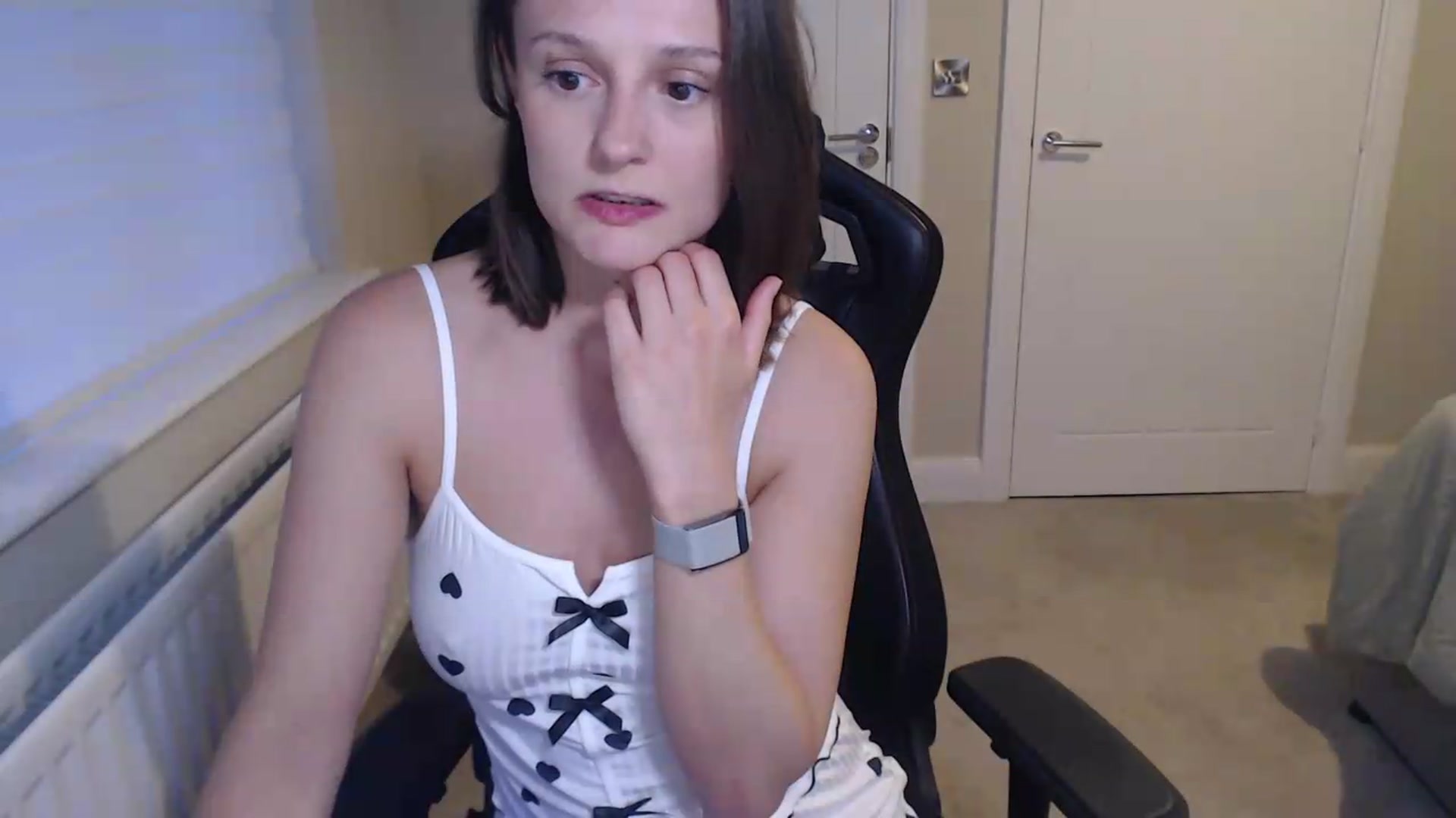 Gallery image thumbnail from Ruby_cutie's myfreecams stream on, 05/07/2026, 20:27 image 6 of 20