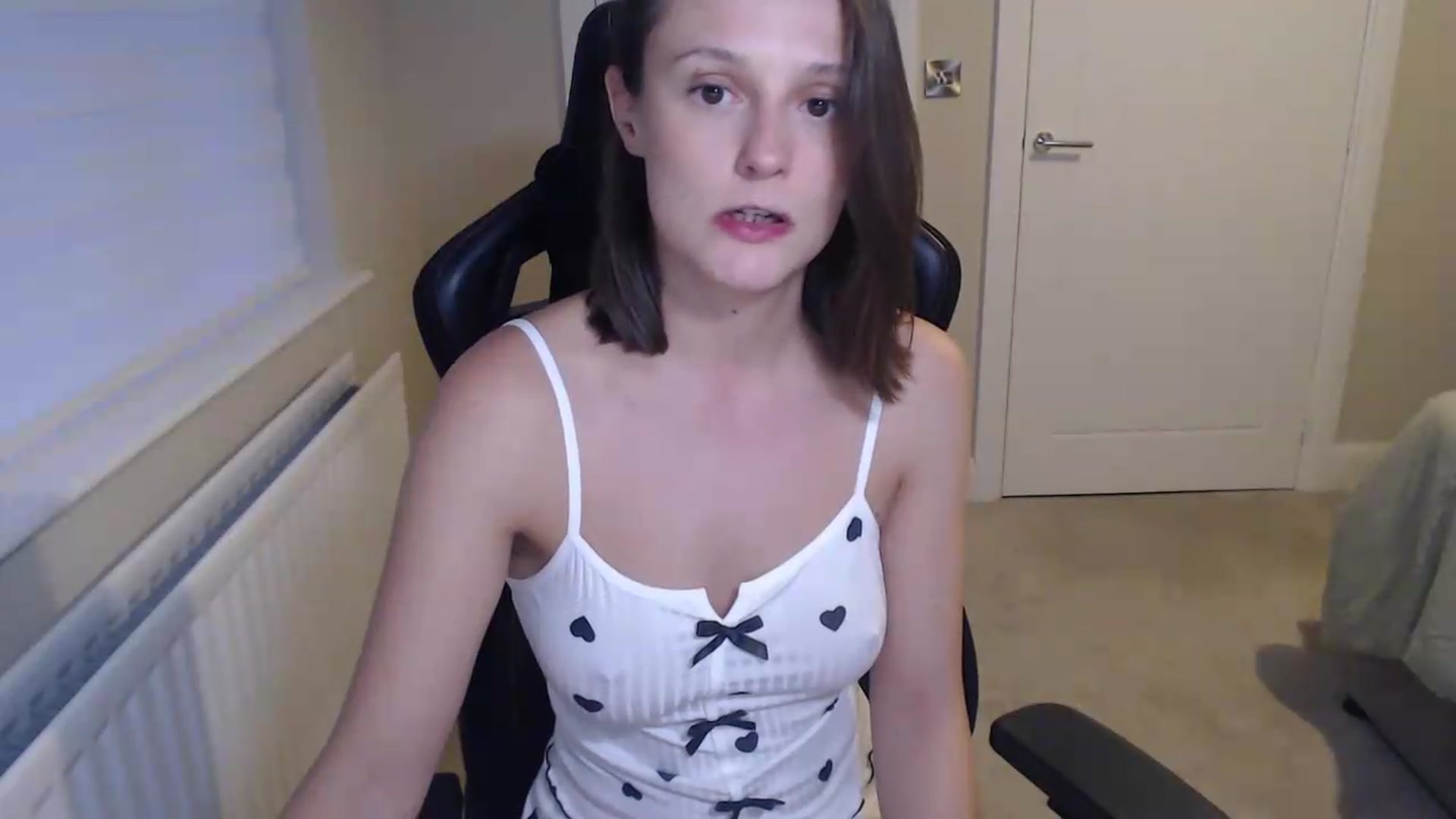 Gallery image thumbnail from Ruby_cutie's myfreecams stream on, 05/07/2026, 20:27 image 8 of 20