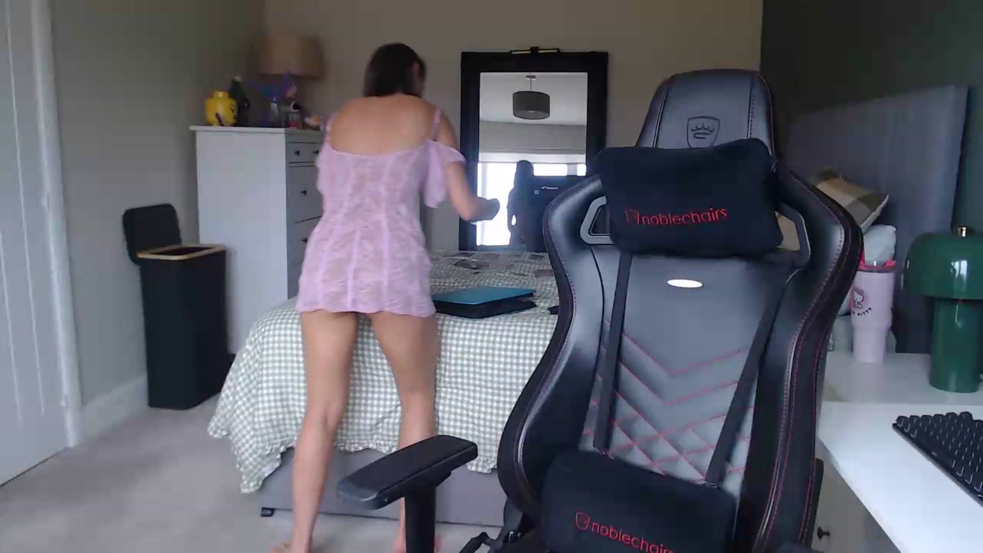 Gallery image thumbnail from Ruby_cutie's myfreecams stream on, 06/15/2026, 14:13 image 7 of 20