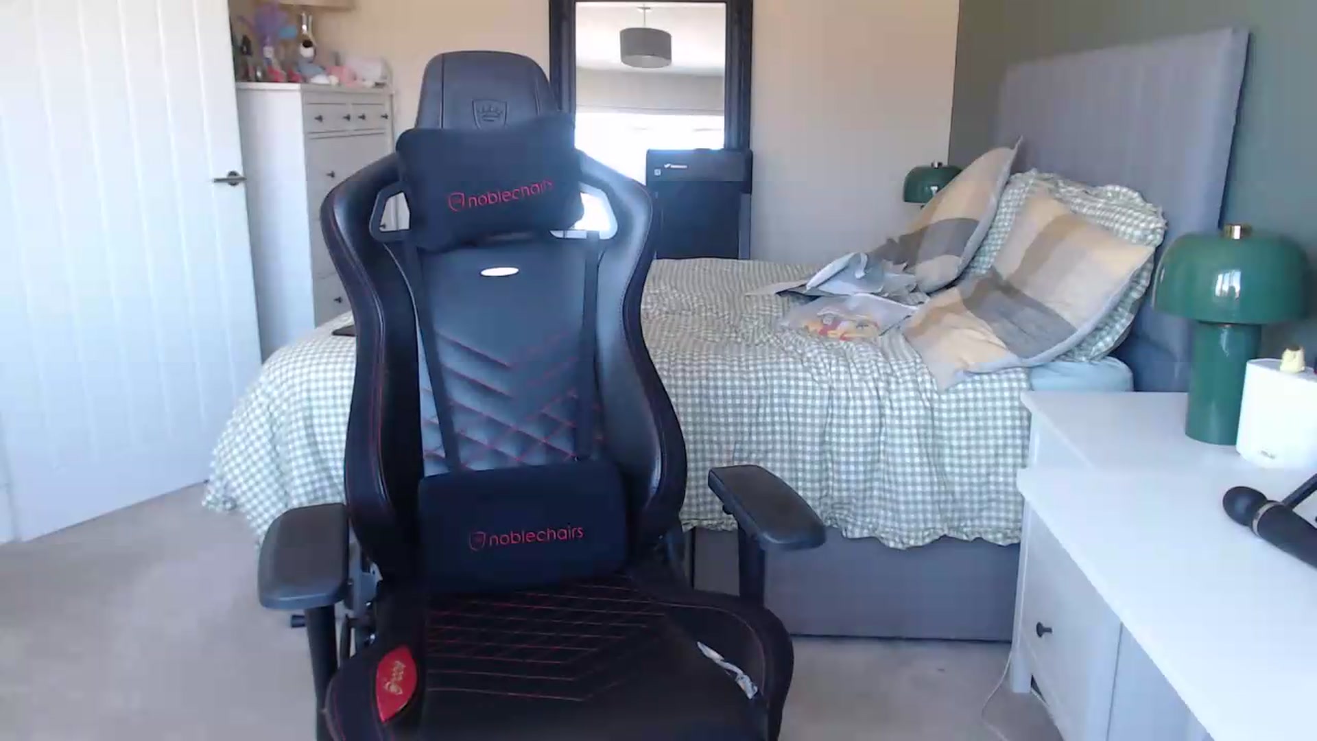 Gallery image thumbnail from Ruby_cutie's myfreecams stream on, 06/26/2026, 14:48 image 16 of 20