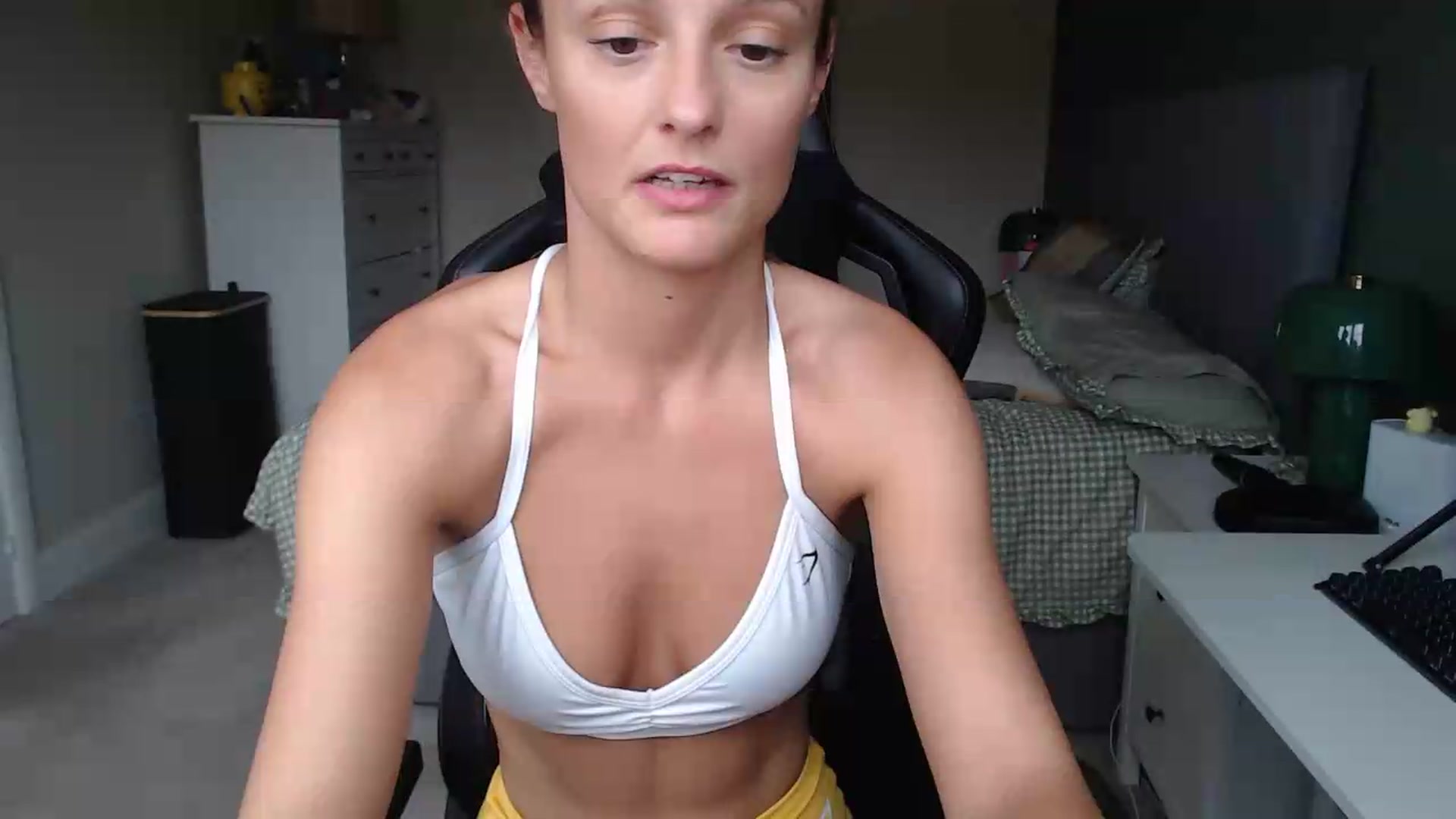 Gallery image thumbnail from Ruby_cutie's myfreecams stream on, 06/29/2026, 15:30 image 12 of 20