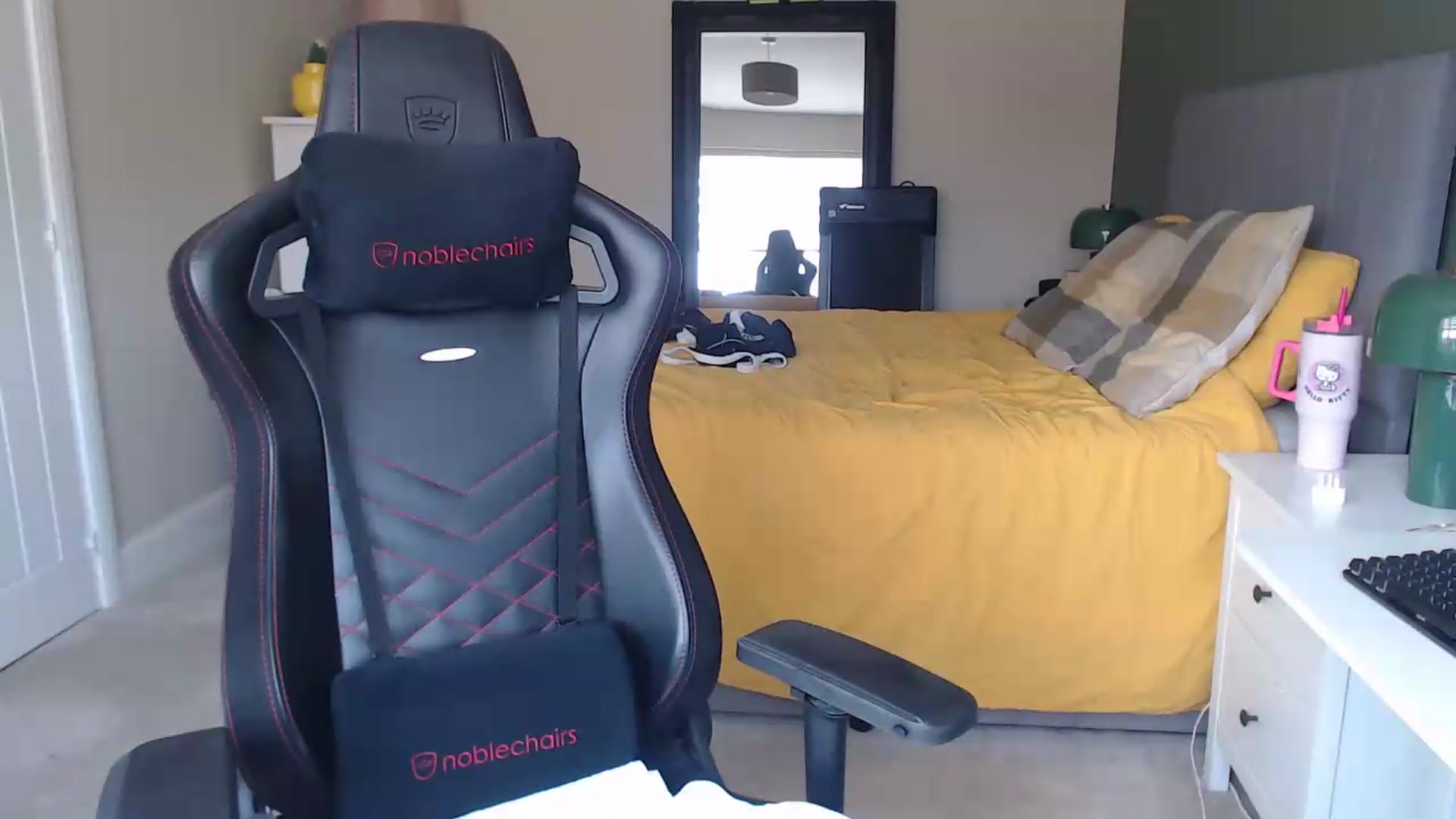 Gallery image thumbnail from Ruby_cutie's myfreecams stream on, 07/10/2026, 12:07 image 9 of 20