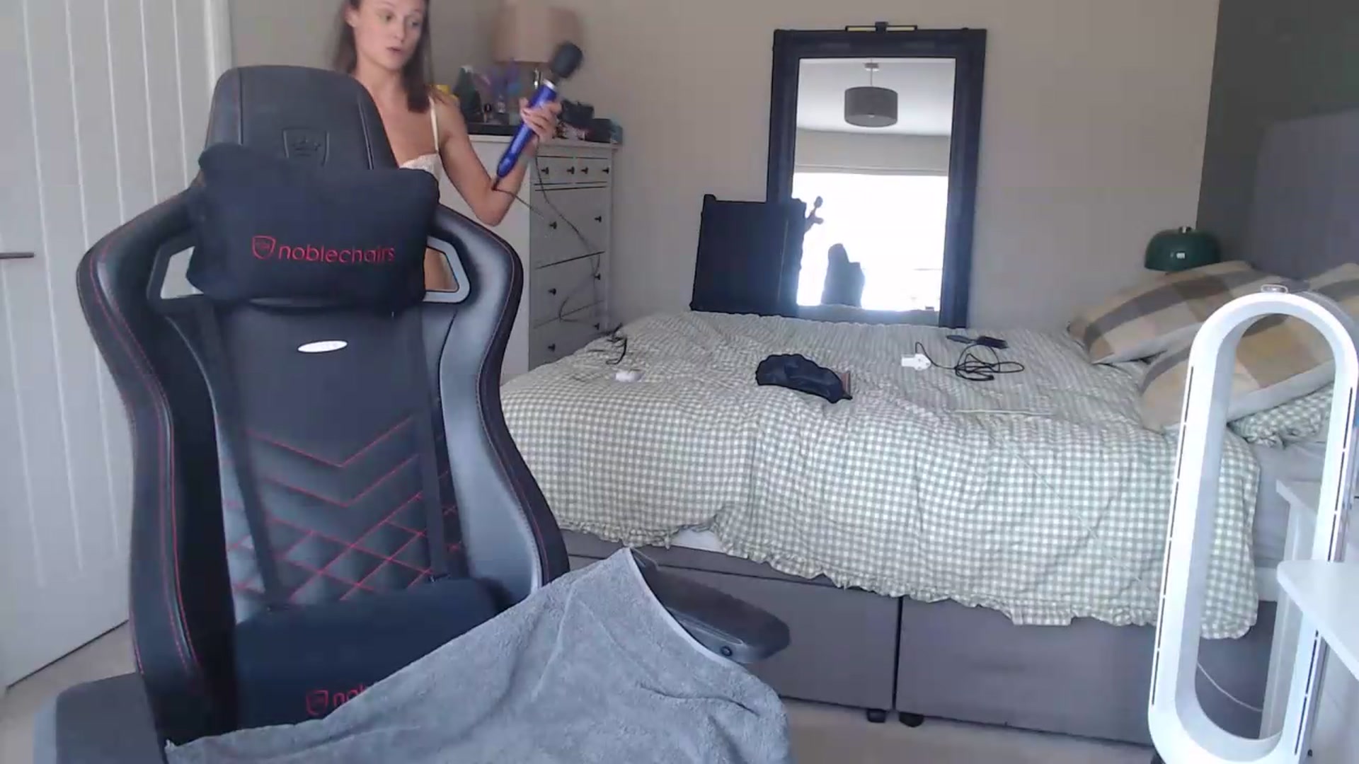 Gallery image thumbnail from Ruby_cutie's myfreecams stream on, 08/13/2026, 12:39 image 20 of 20