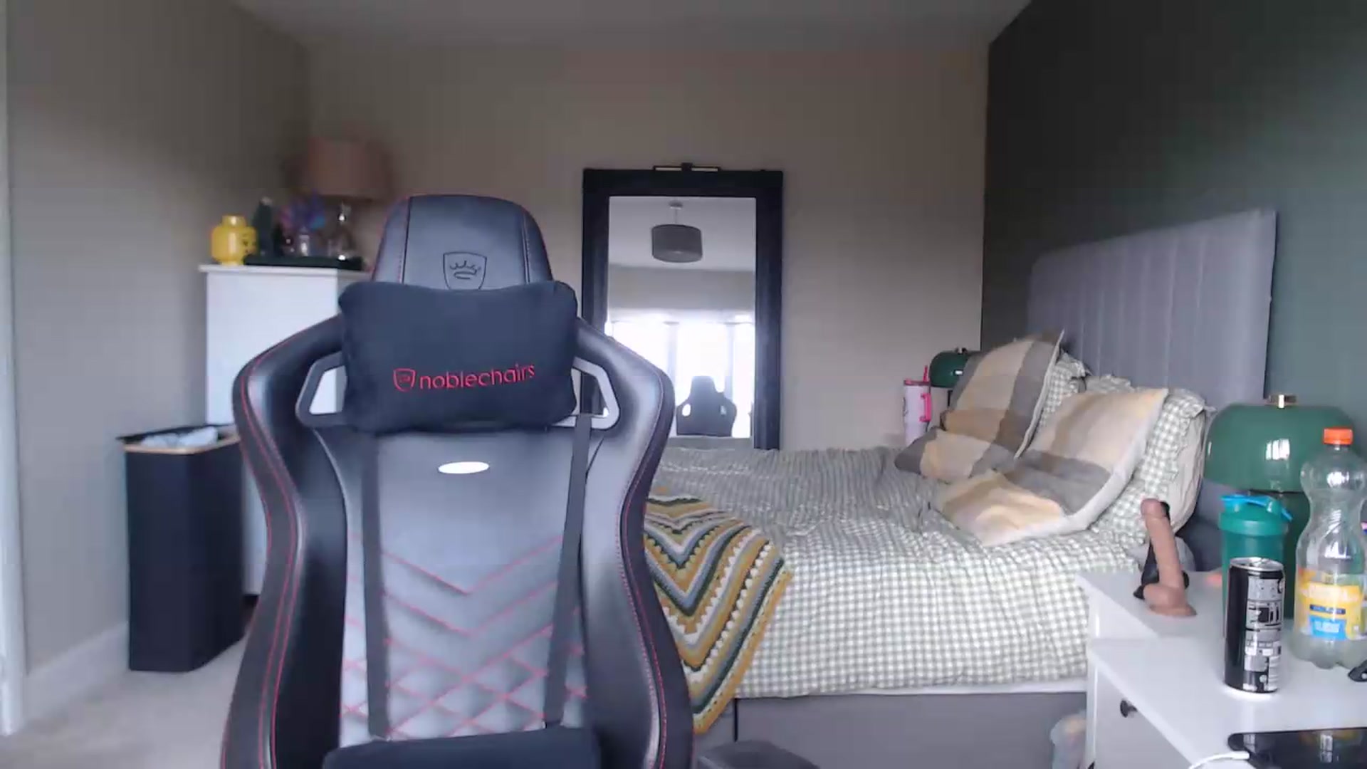 Gallery image thumbnail from Ruby_cutie's myfreecams stream on, 08/20/2026, 15:43 image 2 of 20