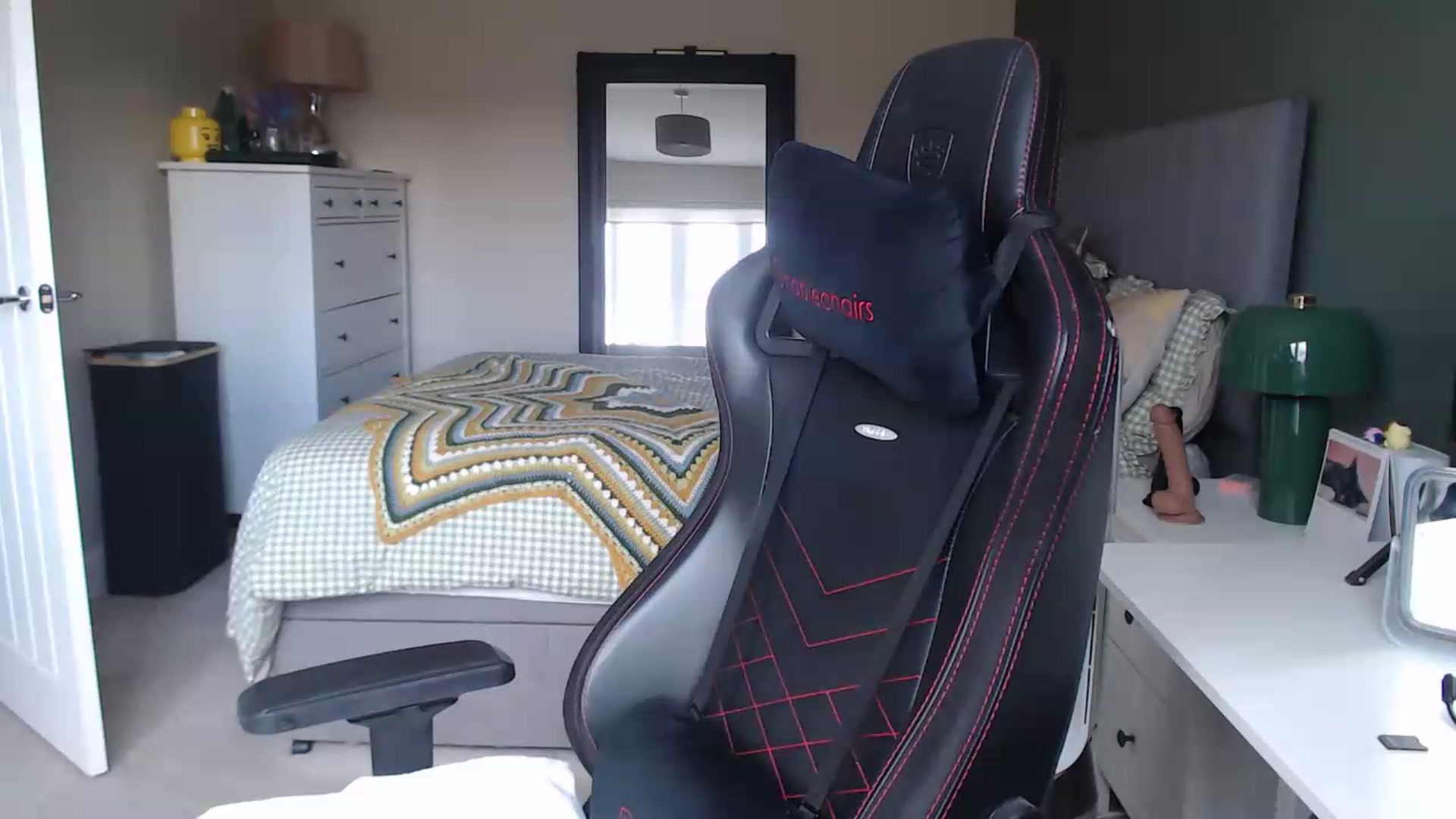 Gallery image thumbnail from Ruby_cutie's myfreecams stream on, 08/20/2026, 15:43 image 16 of 20