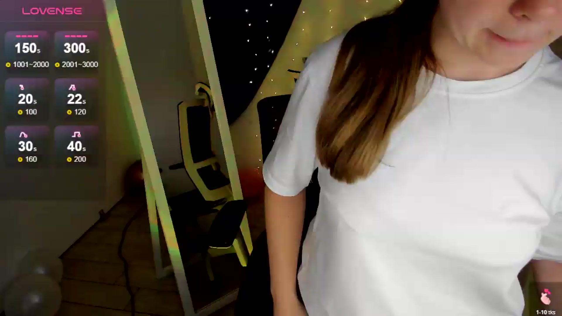 Gallery image thumbnail from Rudy_Meow's myfreecams stream on, 08/10/2026, 10:27 image 7 of 20