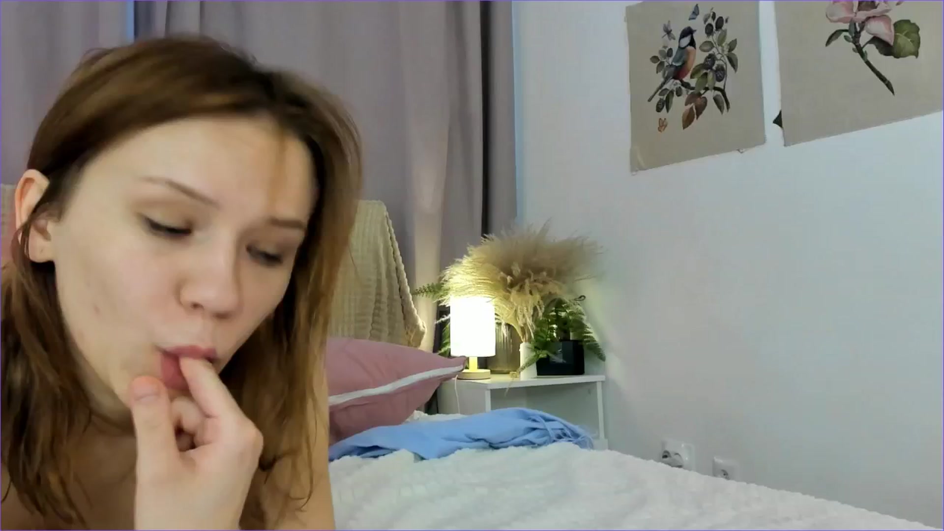 Gallery image thumbnail from Rue_Lane's myfreecams stream on, 05/07/2025, 08:27 image 16 of 20