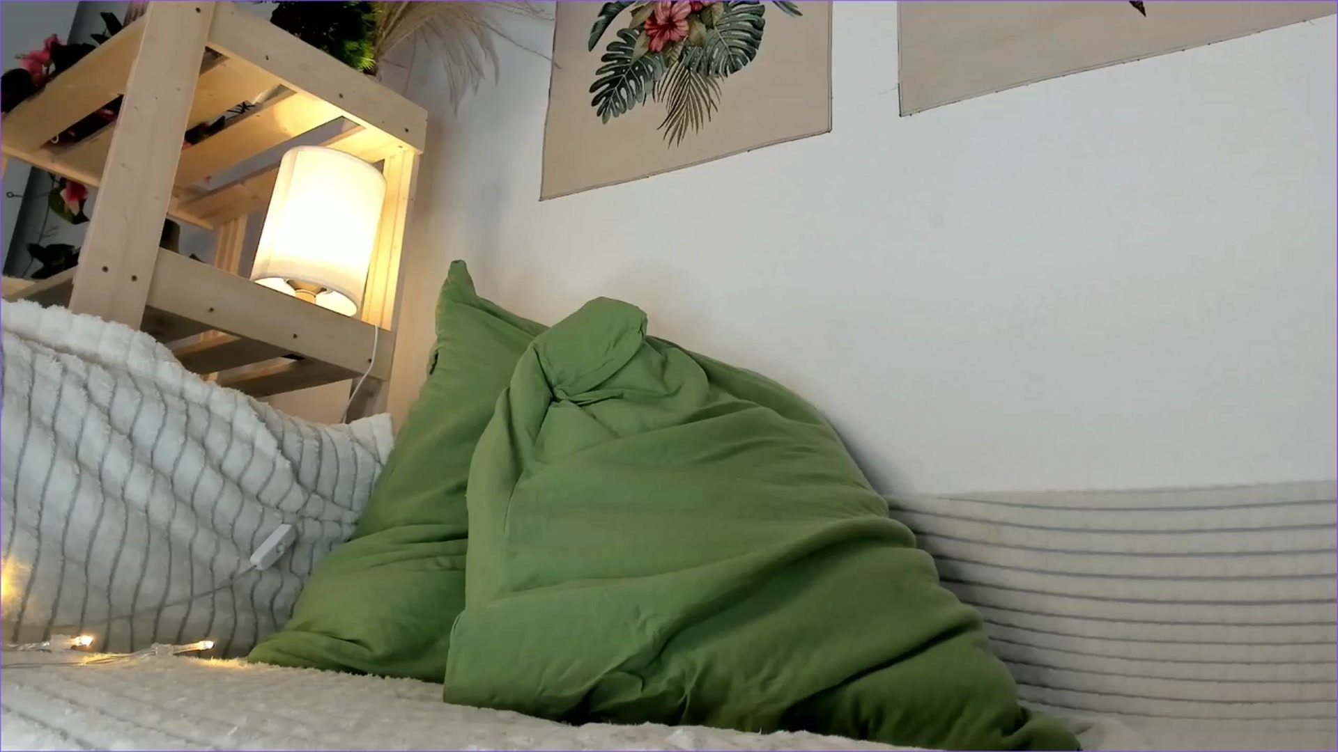 Gallery image thumbnail from Rue_Lane's myfreecams stream on, 05/25/2025, 09:39 image 2 of 20