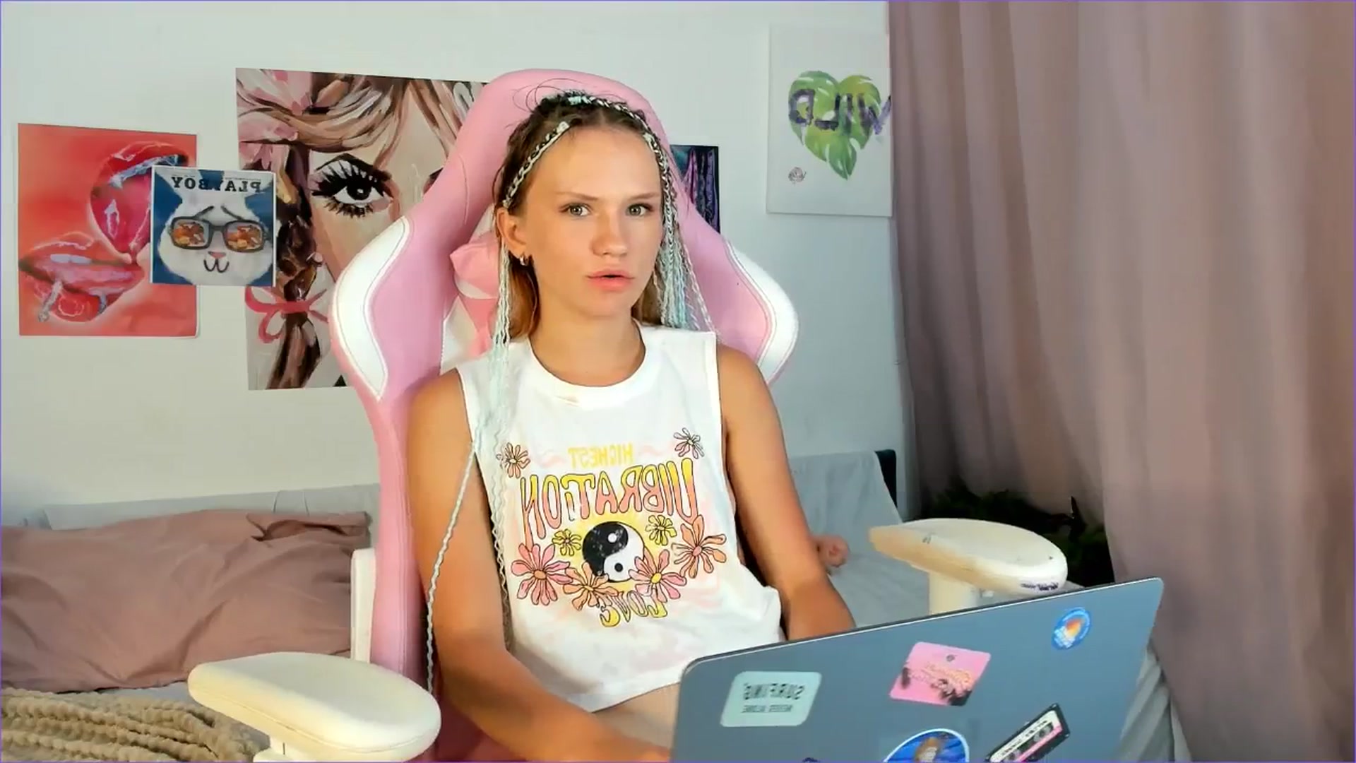 Gallery image thumbnail from Rue_Lane's myfreecams stream on, 07/02/2025, 09:17 image 7 of 20