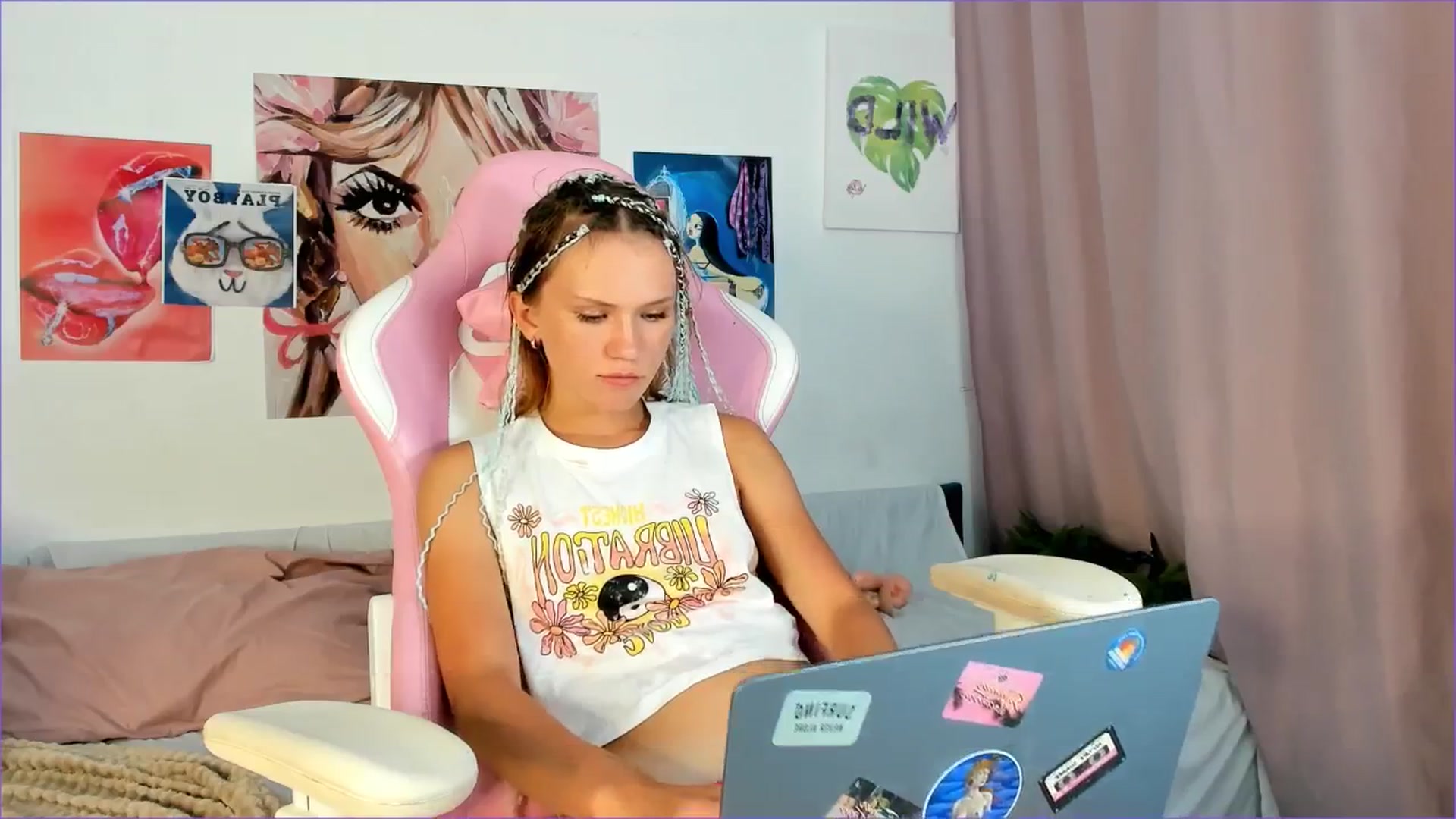 Gallery image thumbnail from Rue_Lane's myfreecams stream on, 07/02/2025, 09:17 image 9 of 20