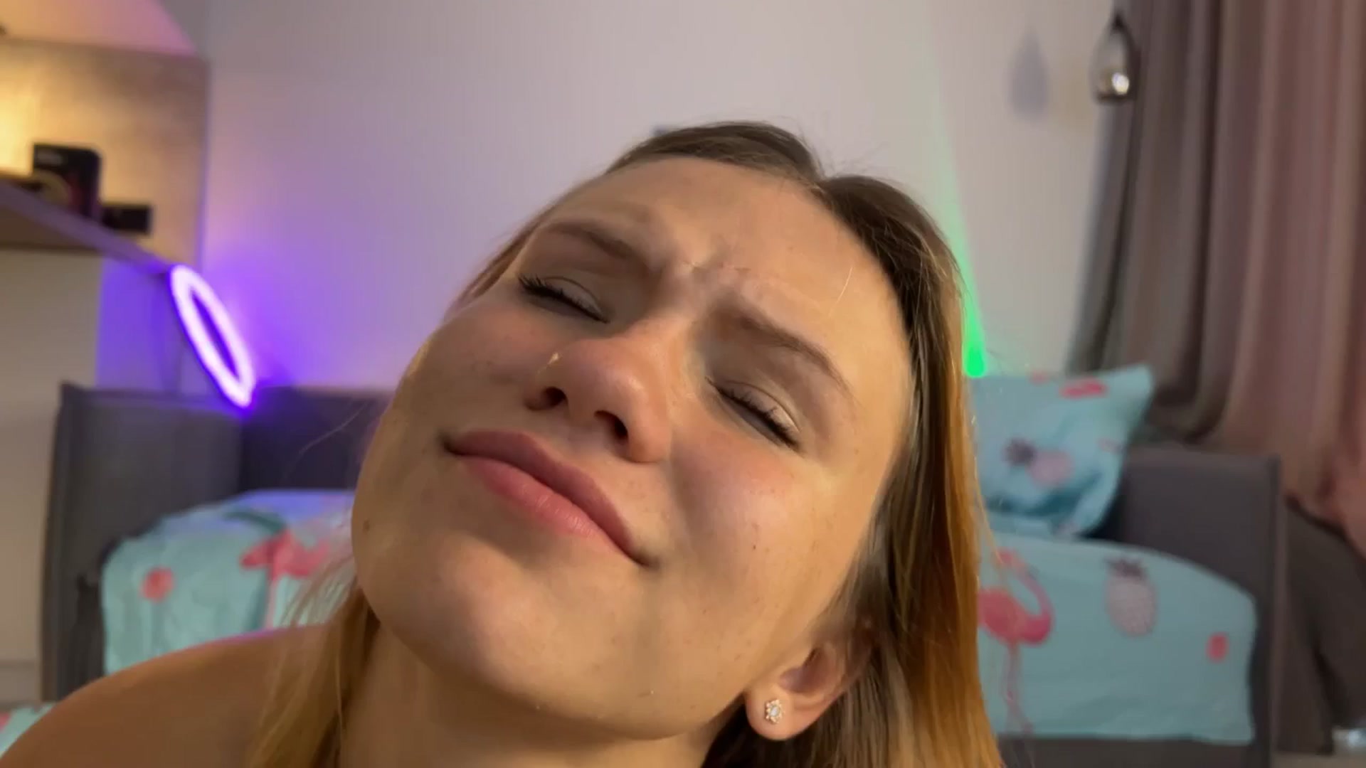 Gallery image thumbnail from Rue_Lane's myfreecams stream on, 09/14/2025, 10:44 image 16 of 20