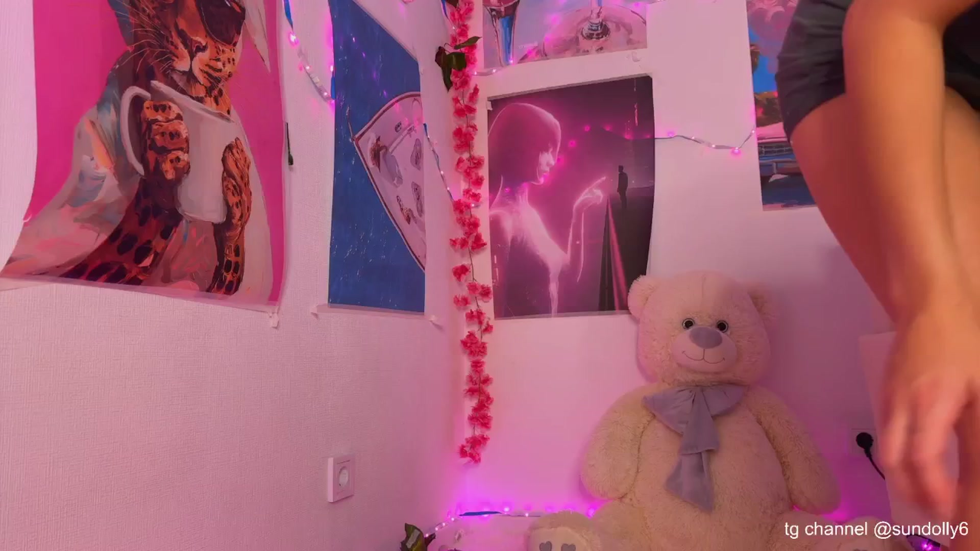 Gallery image thumbnail from Rue_Lane's myfreecams stream on, 11/12/2025, 10:01 image 19 of 20
