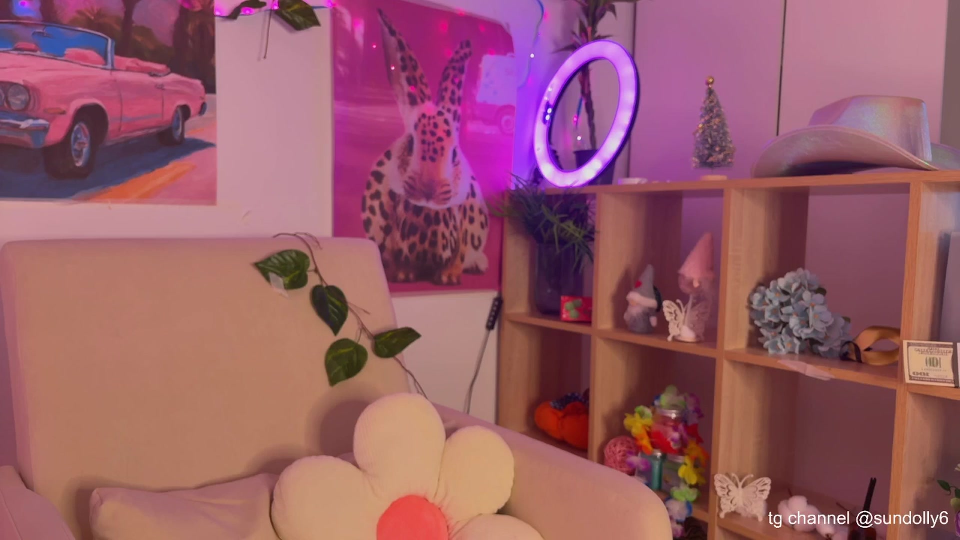 Gallery image thumbnail from Rue_Lane's myfreecams stream on, 11/20/2025, 08:01 image 6 of 20
