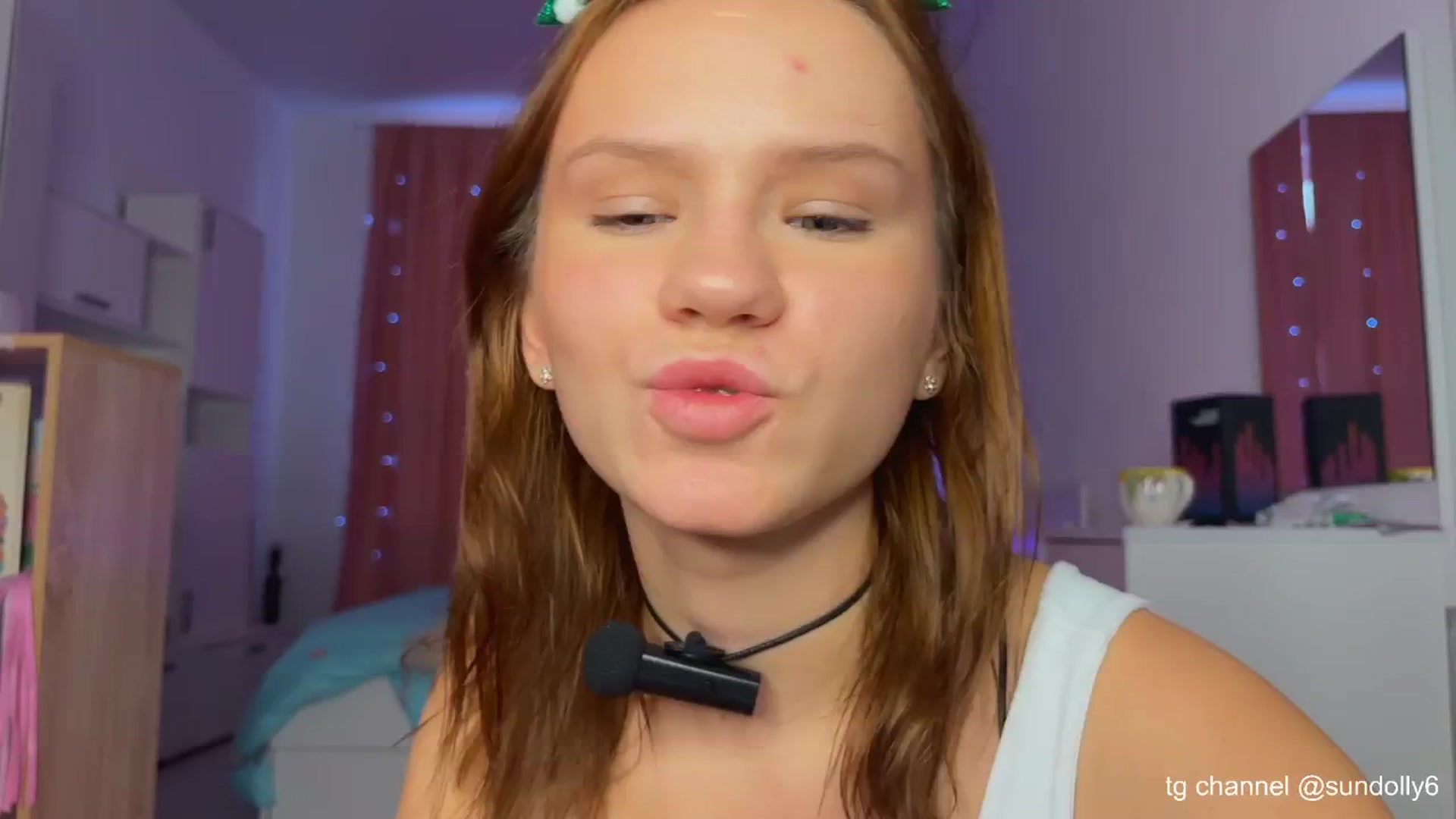 Gallery image thumbnail from Rue_Lane's myfreecams stream on, 12/14/2025, 08:15 image 17 of 20