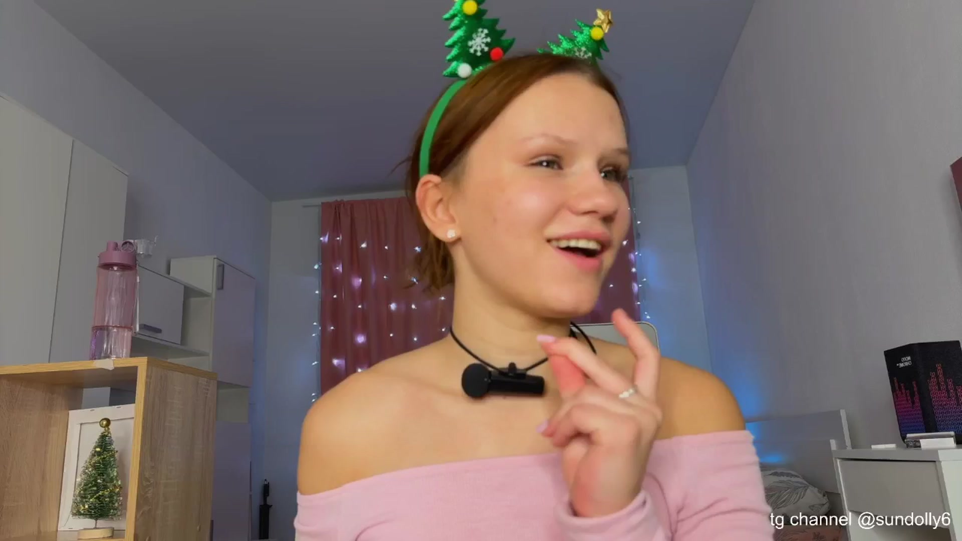 Gallery image thumbnail from Rue_Lane's myfreecams stream on, 12/24/2025, 17:08 image 12 of 20