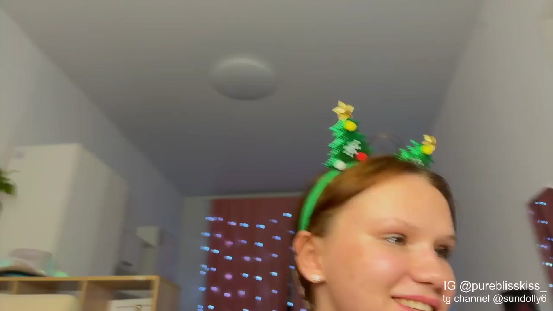 Gallery image thumbnail from Rue_Lane's myfreecams stream on, 12/24/2025, 18:28 image 5 of 20