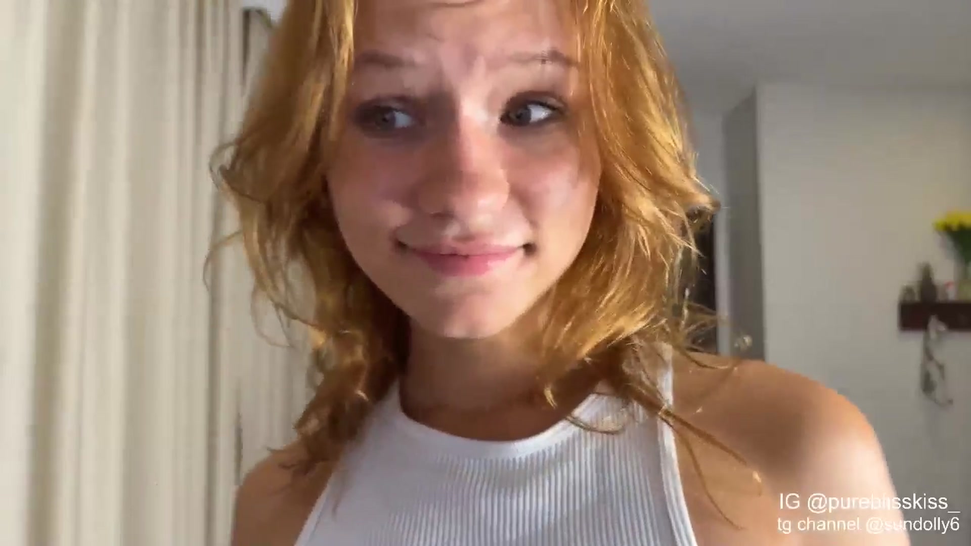 Gallery image thumbnail from Rue_Lane's myfreecams stream on, 02/08/2026, 14:14 image 18 of 20