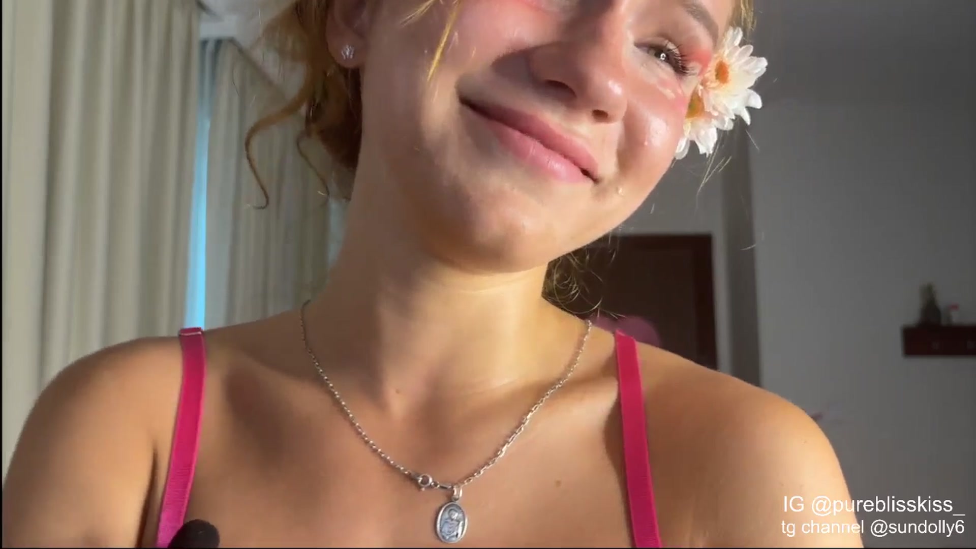 Gallery image thumbnail from Rue_Lane's myfreecams stream on, 02/14/2026, 09:37 image 17 of 20