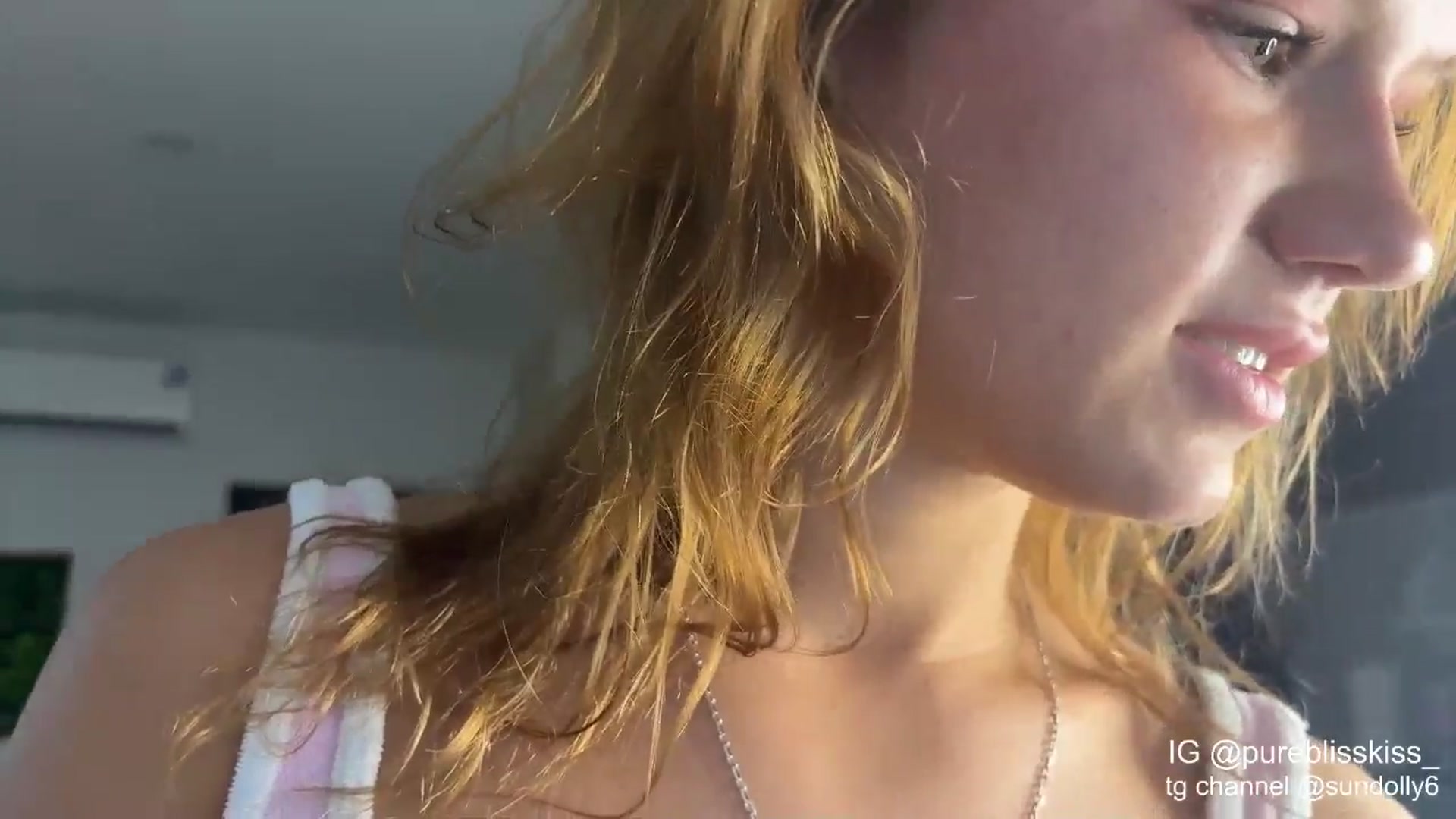 Gallery image thumbnail from Rue_Lane's myfreecams stream on, 02/20/2026, 05:15 image 20 of 20