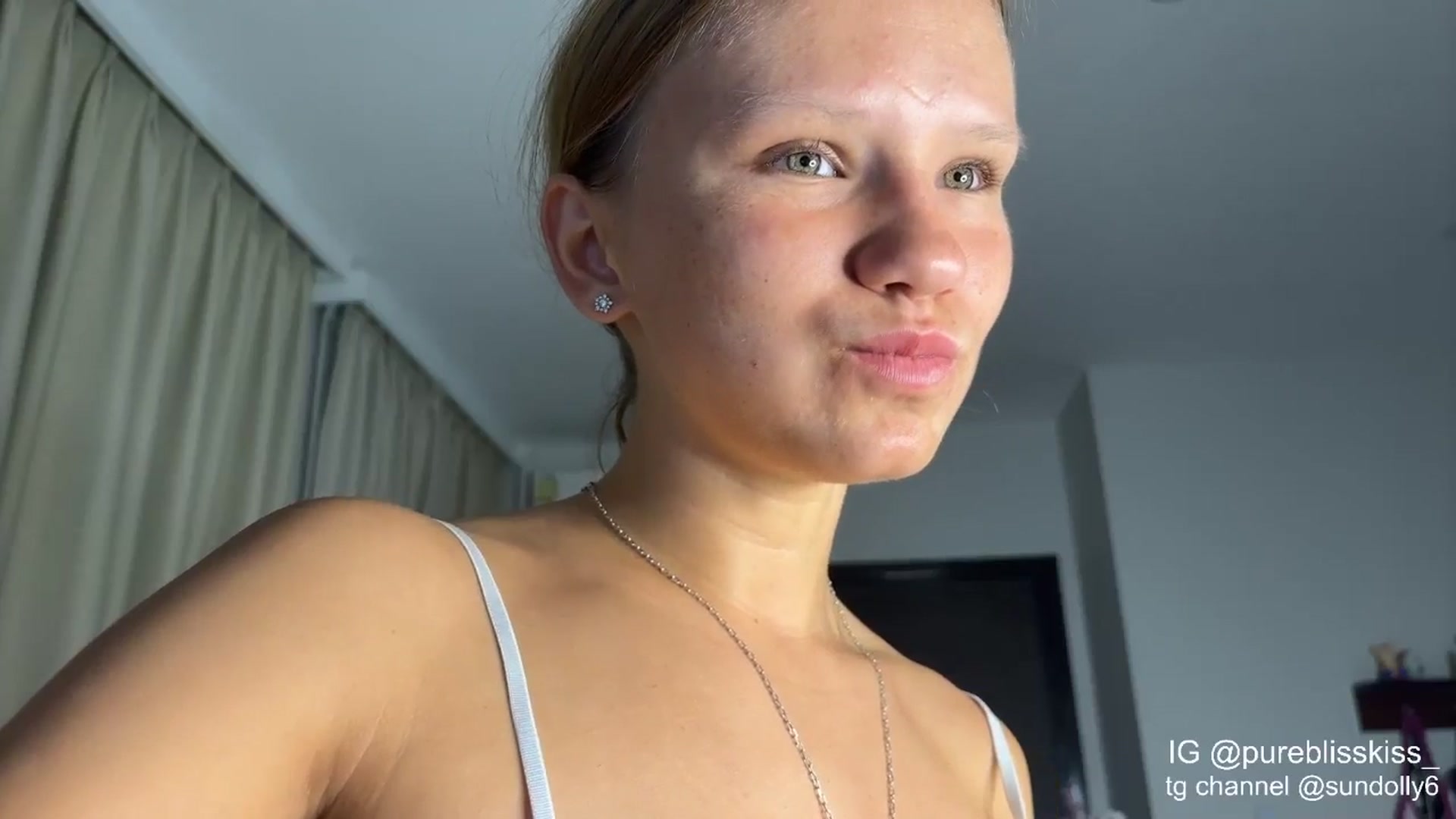 Gallery image thumbnail from Rue_Lane's myfreecams stream on, 02/22/2026, 17:37 image 16 of 20