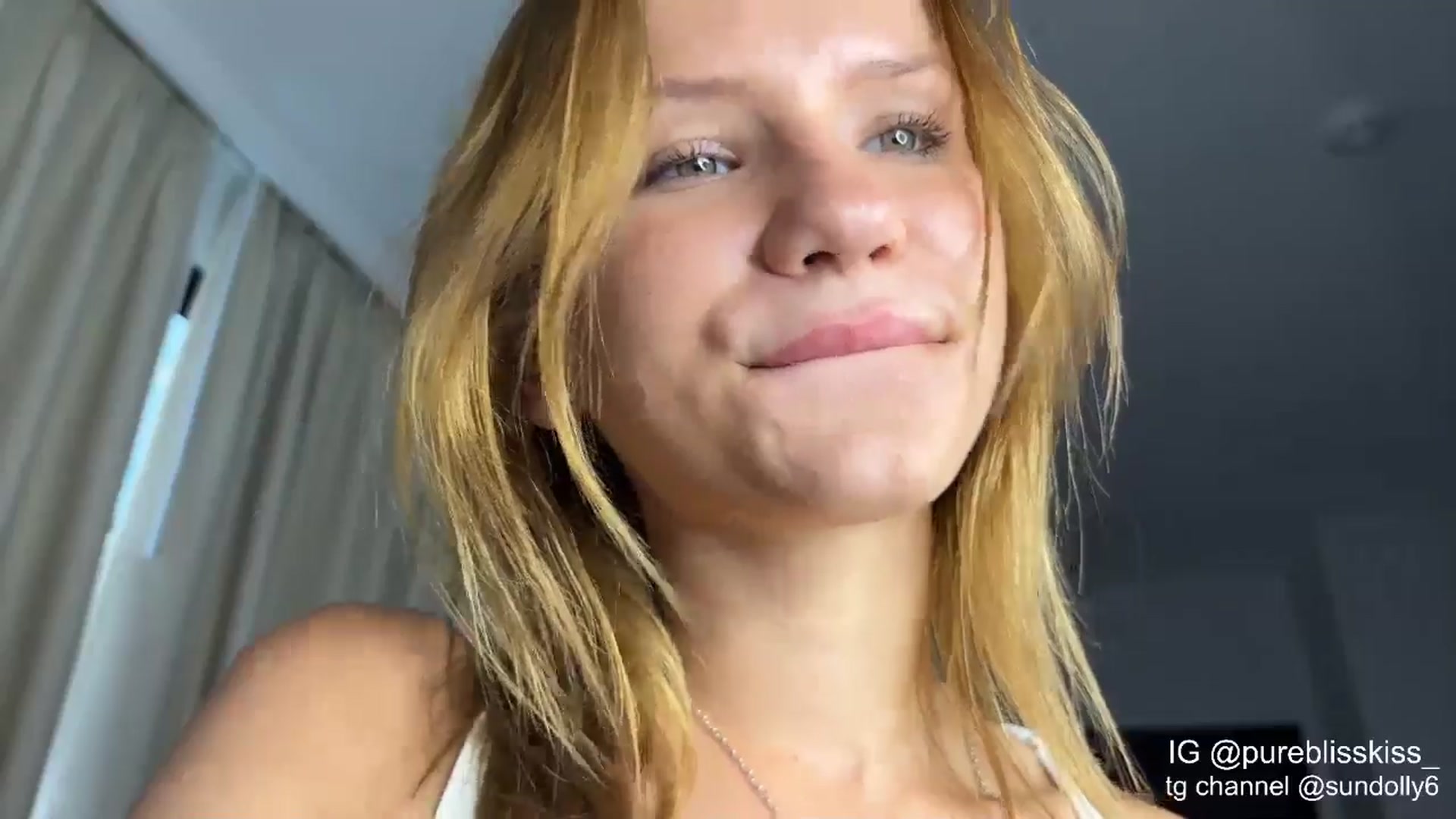 Gallery image thumbnail from Rue_Lane's myfreecams stream on, 03/21/2026, 12:15 image 7 of 20