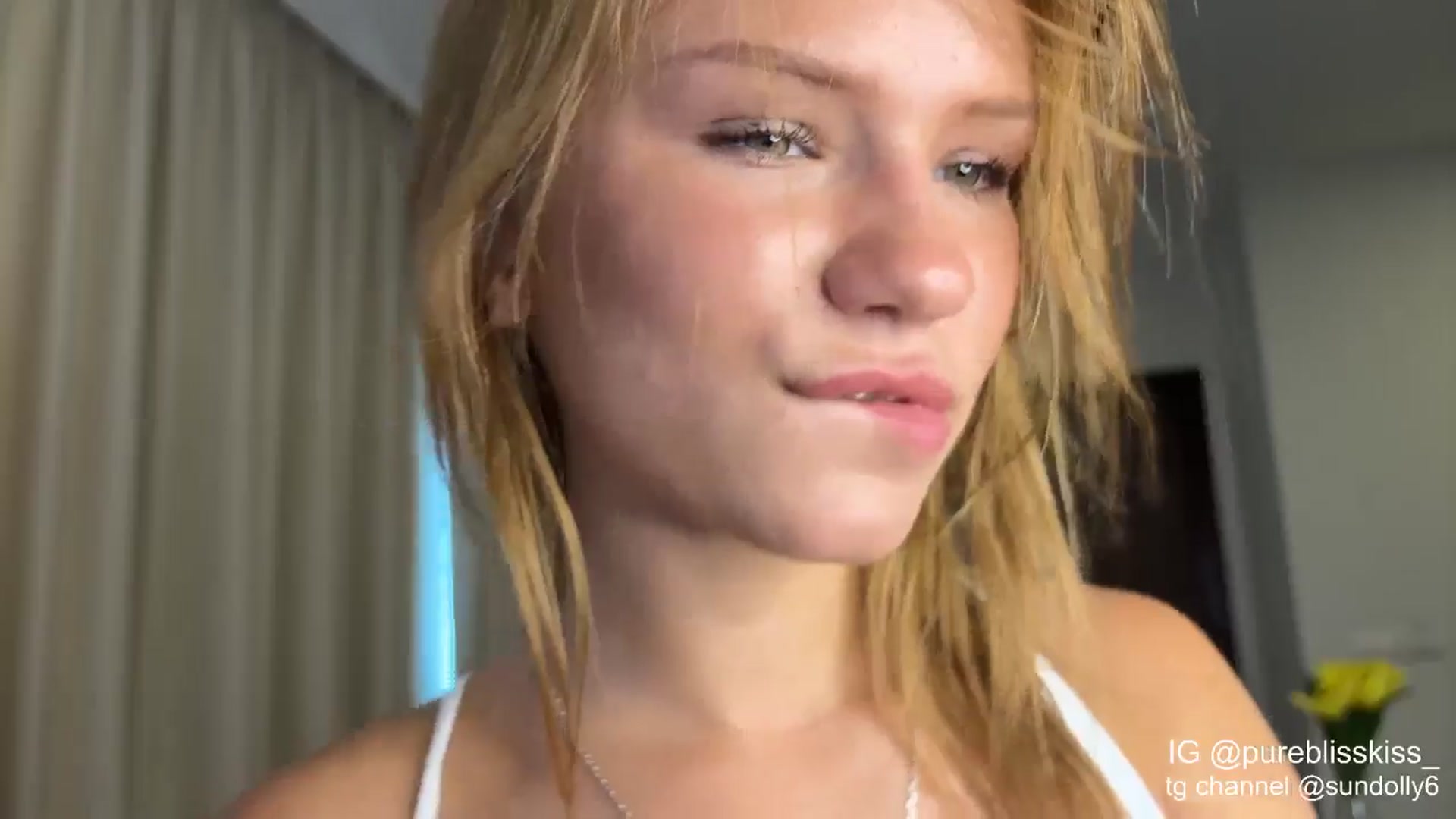 Gallery image thumbnail from Rue_Lane's myfreecams stream on, 03/23/2026, 07:31 image 5 of 20
