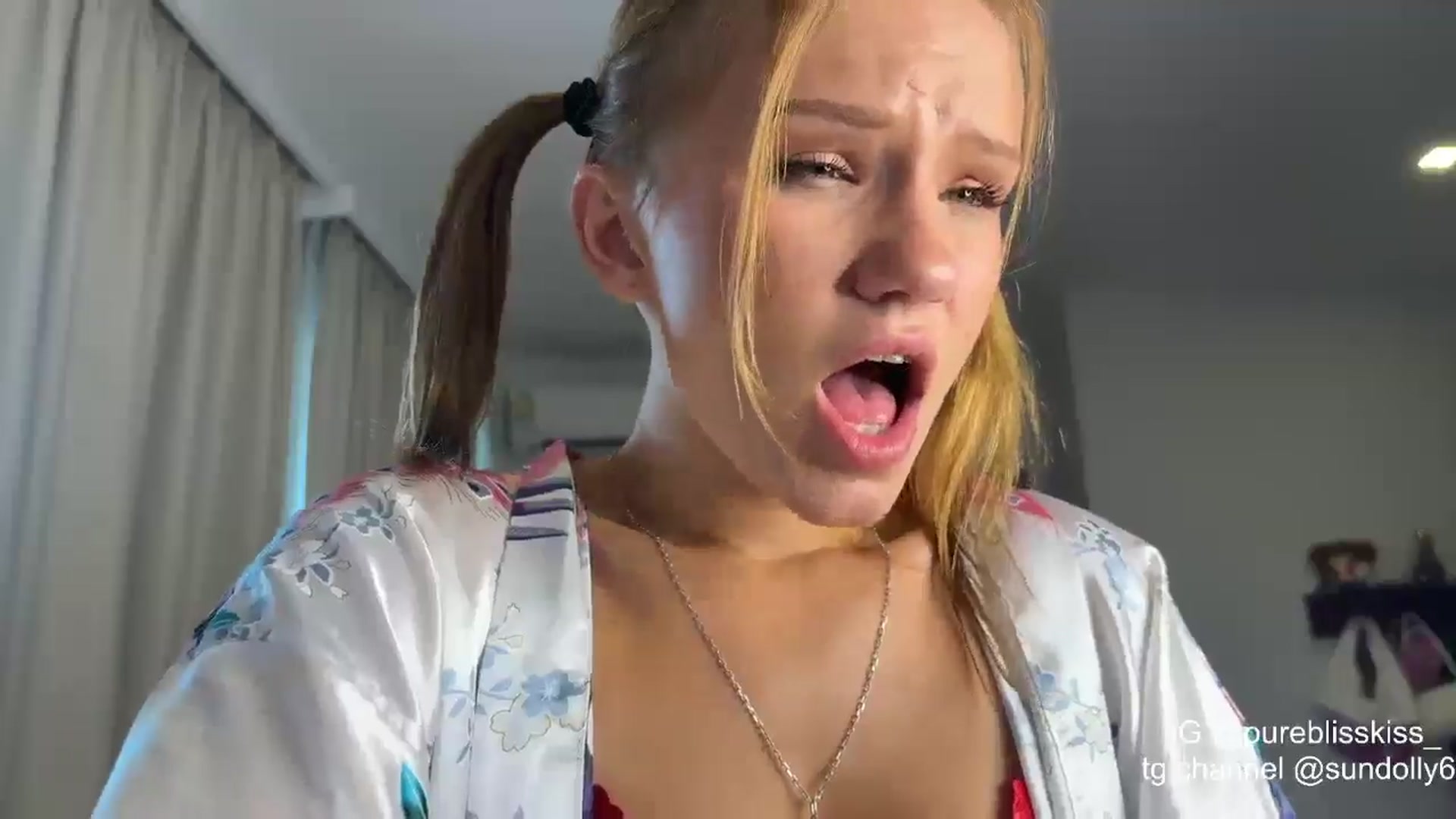 Gallery image thumbnail from Rue_Lane's myfreecams stream on, 03/26/2026, 10:29 image 2 of 20