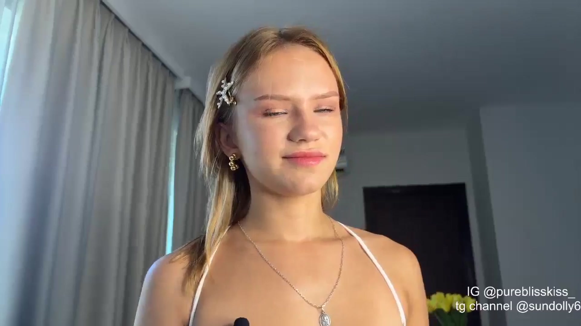 Gallery image thumbnail from Rue_Lane's myfreecams stream on, 03/27/2026, 04:30 image 7 of 20