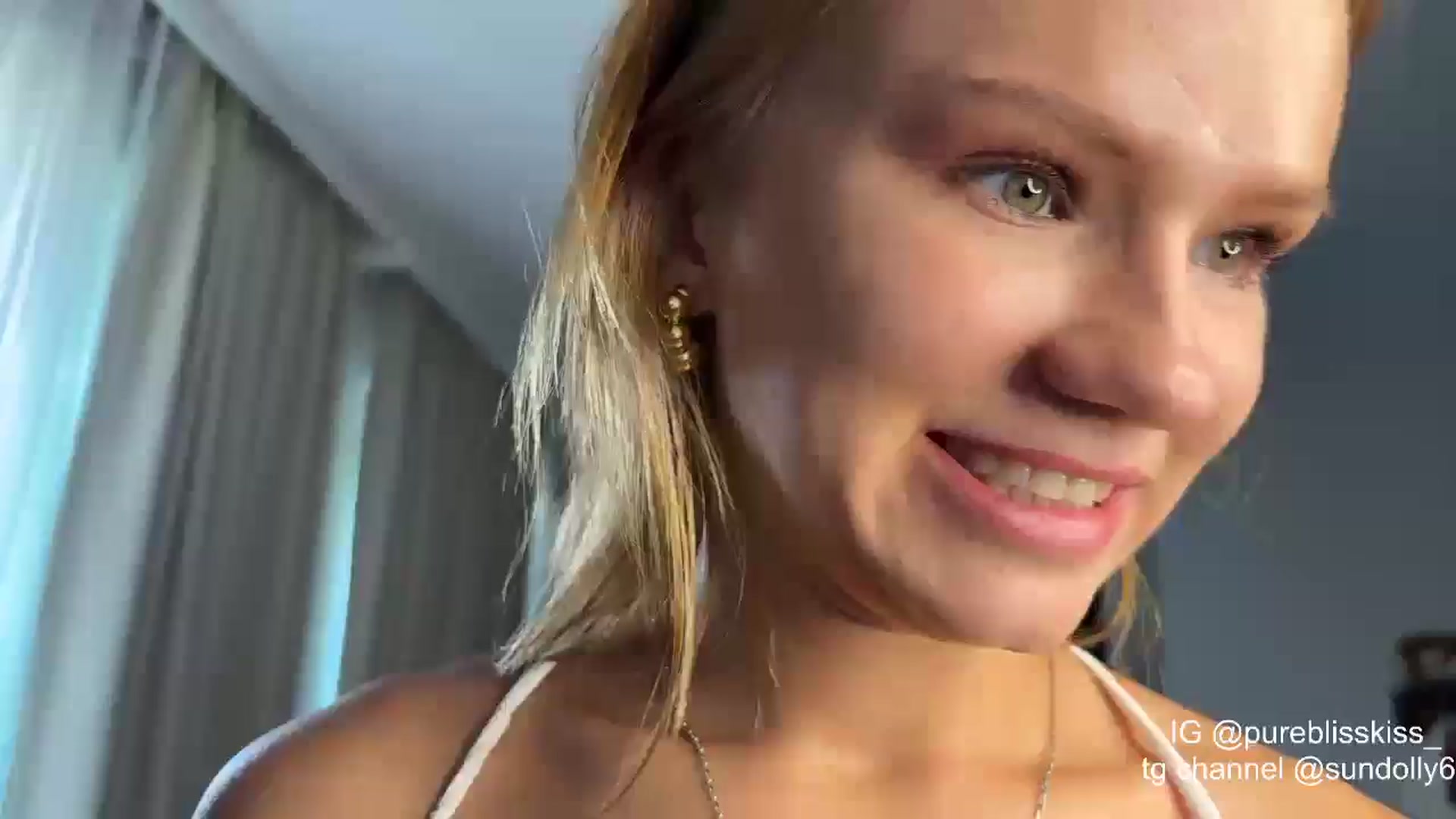 Gallery image thumbnail from Rue_Lane's myfreecams stream on, 03/27/2026, 09:47 image 17 of 20