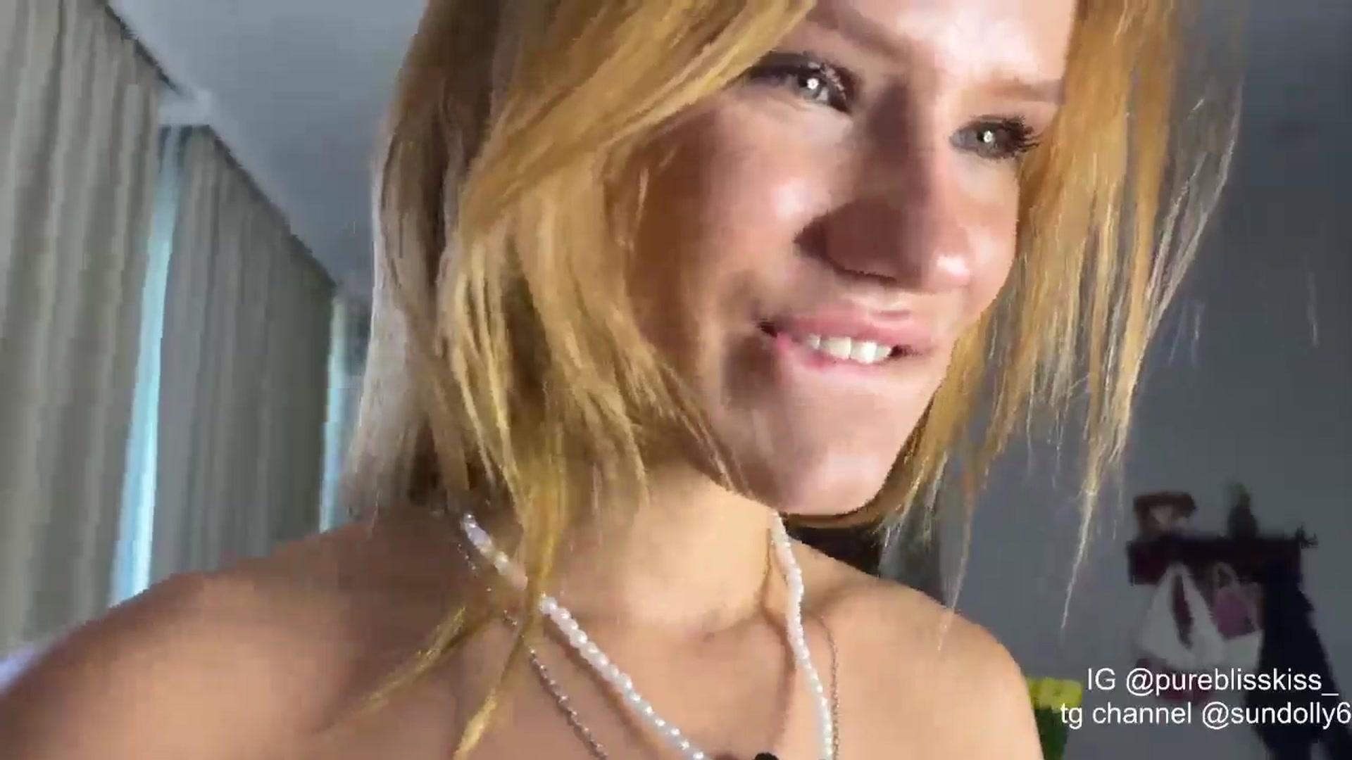 Gallery image thumbnail from Rue_Lane's myfreecams stream on, 04/02/2026, 04:23 image 9 of 20