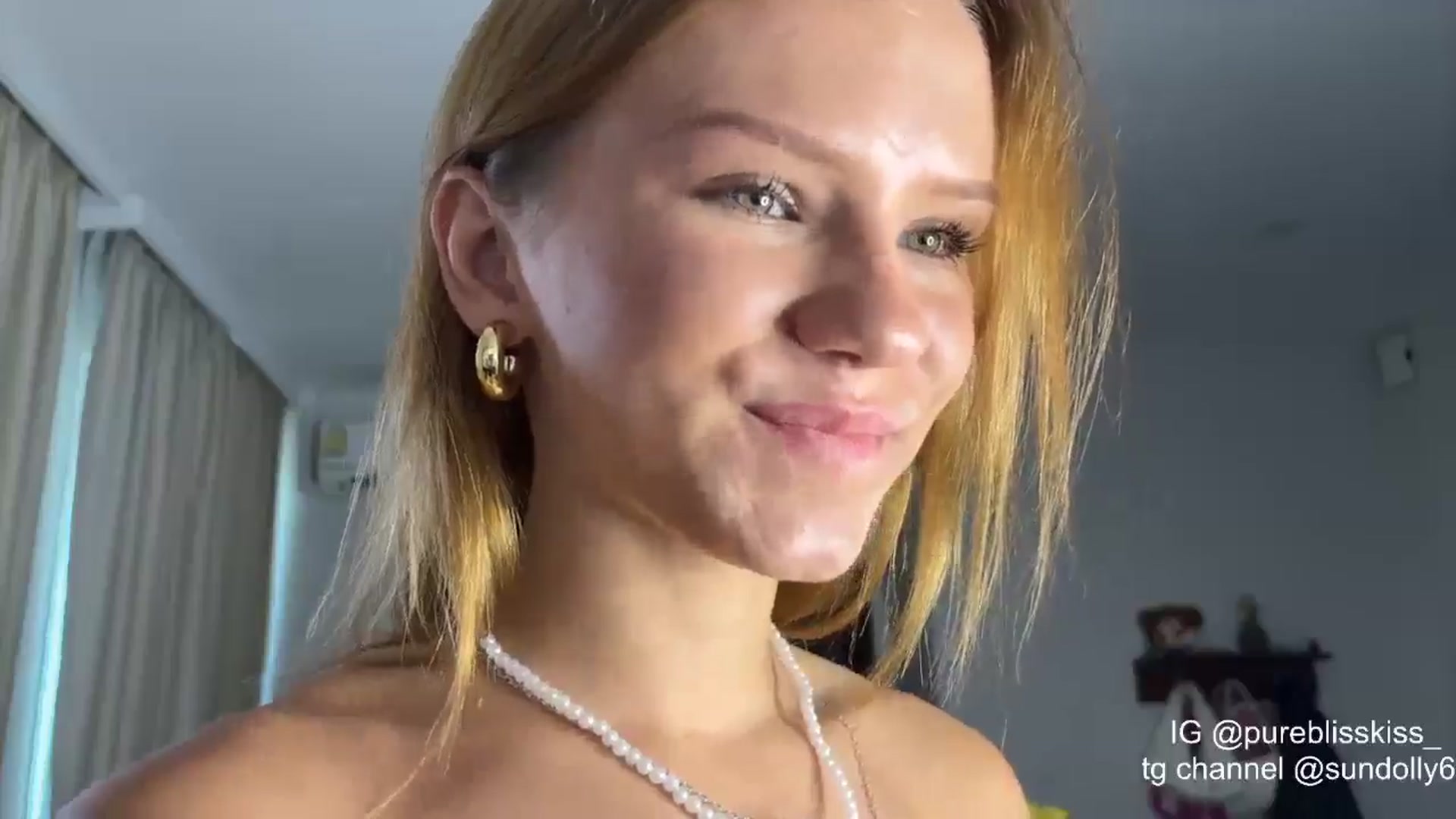 Gallery image thumbnail from Rue_Lane's myfreecams stream on, 04/02/2026, 04:23 image 10 of 20