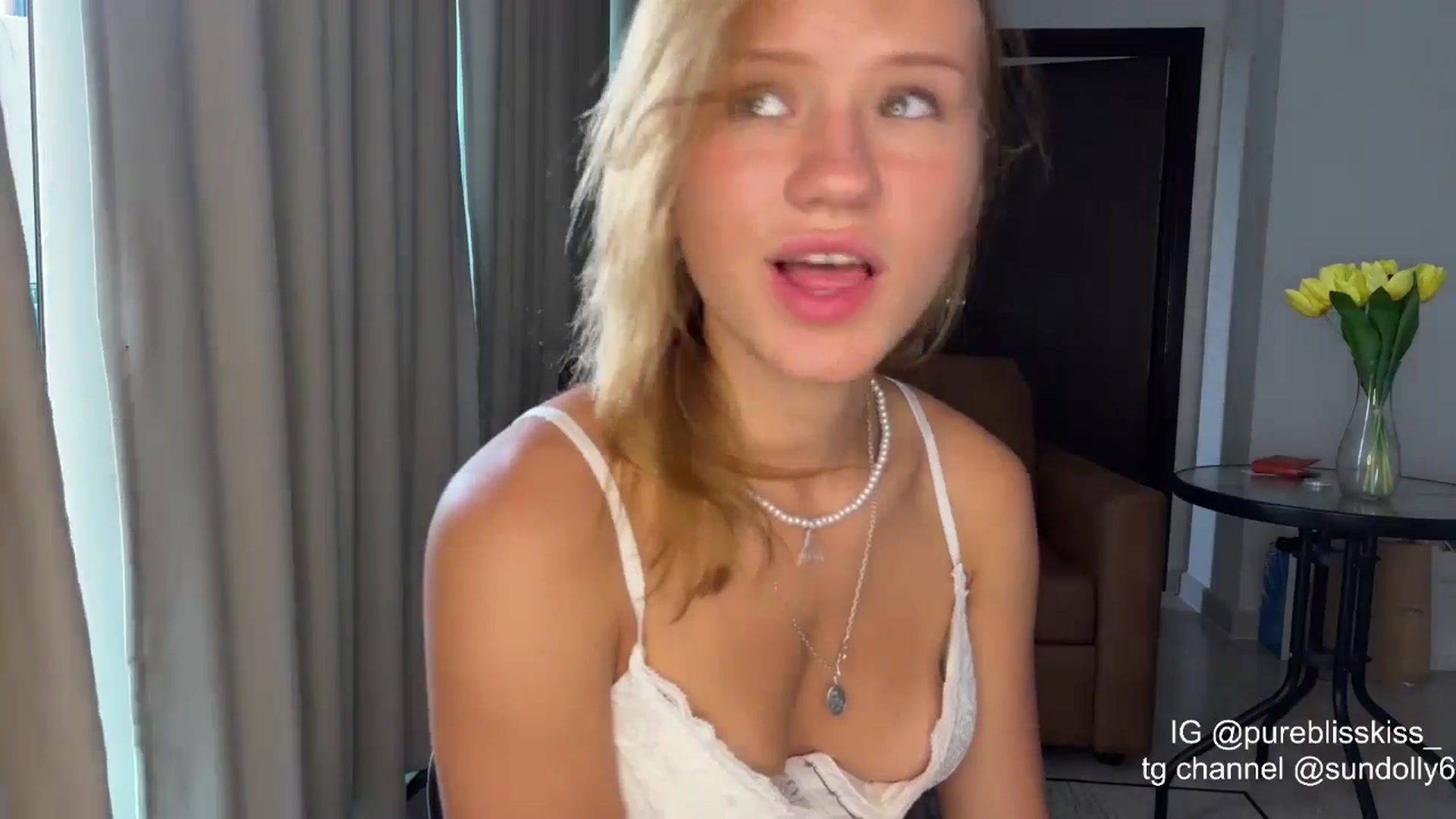 Gallery image thumbnail from Rue_Lane's myfreecams stream on, 04/05/2026, 10:46 image 5 of 20