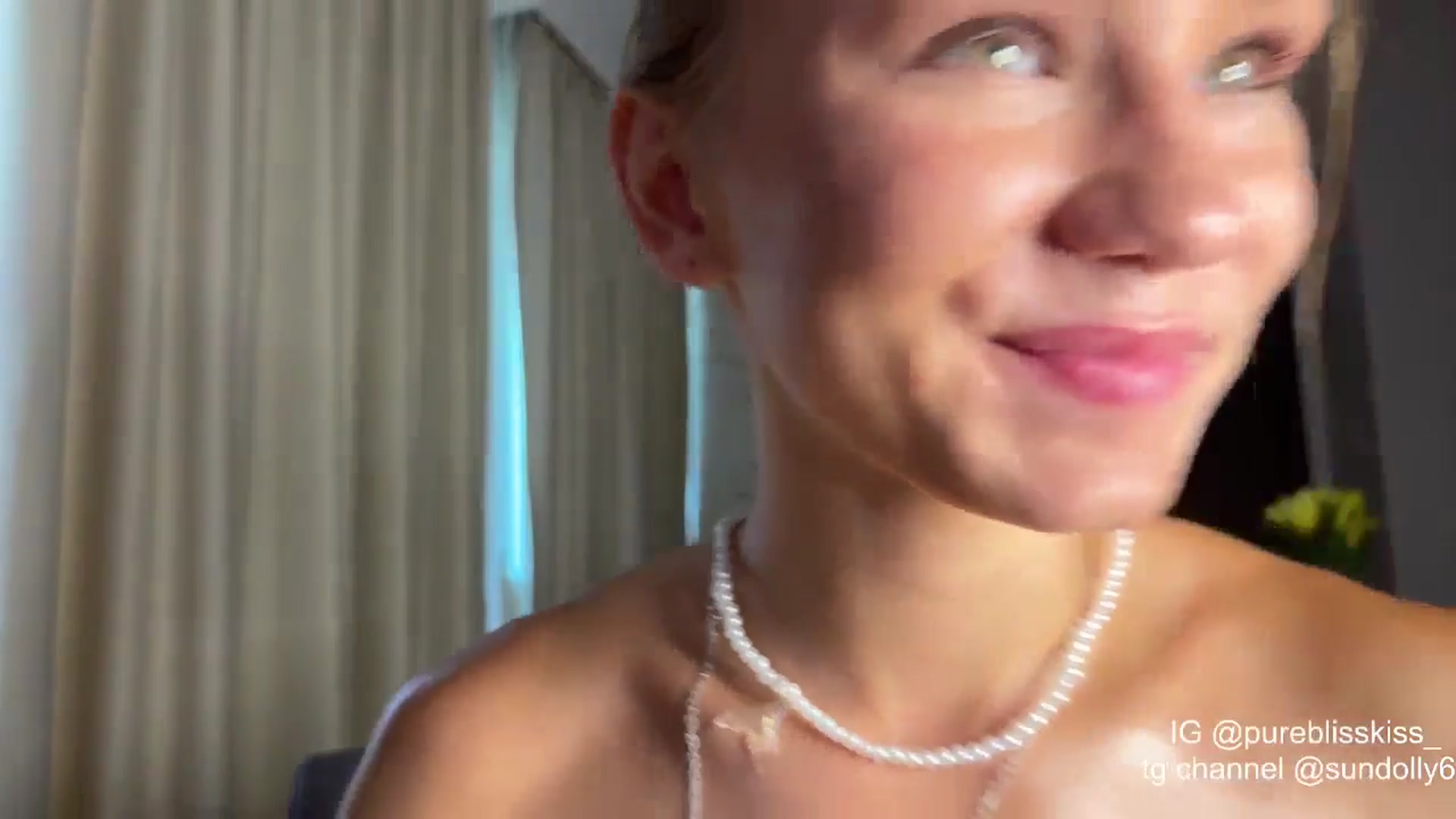 Gallery image thumbnail from Rue_Lane's myfreecams stream on, 04/08/2026, 07:45 image 11 of 20