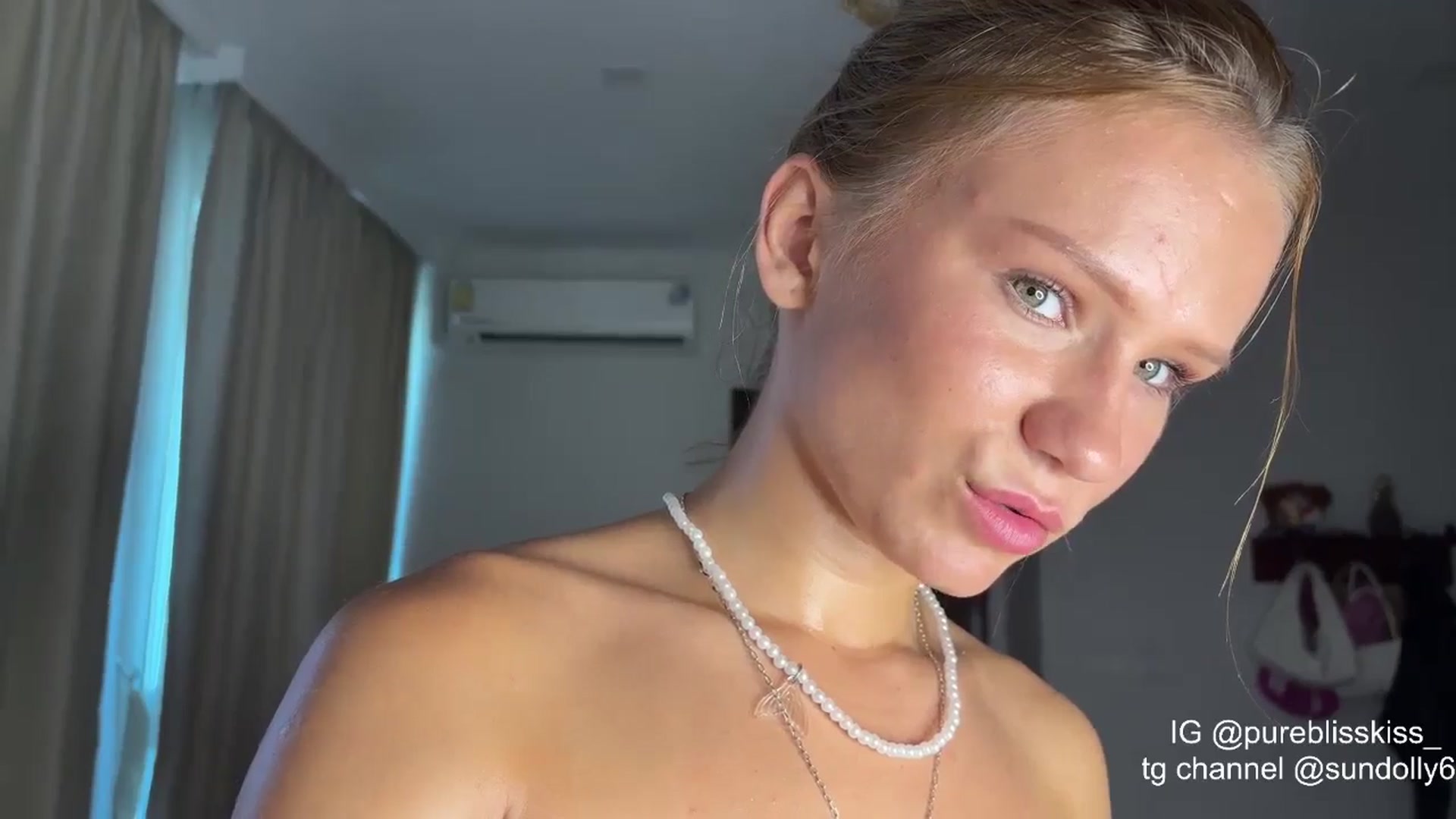 Gallery image thumbnail from Rue_Lane's myfreecams stream on, 04/08/2026, 07:45 image 15 of 20