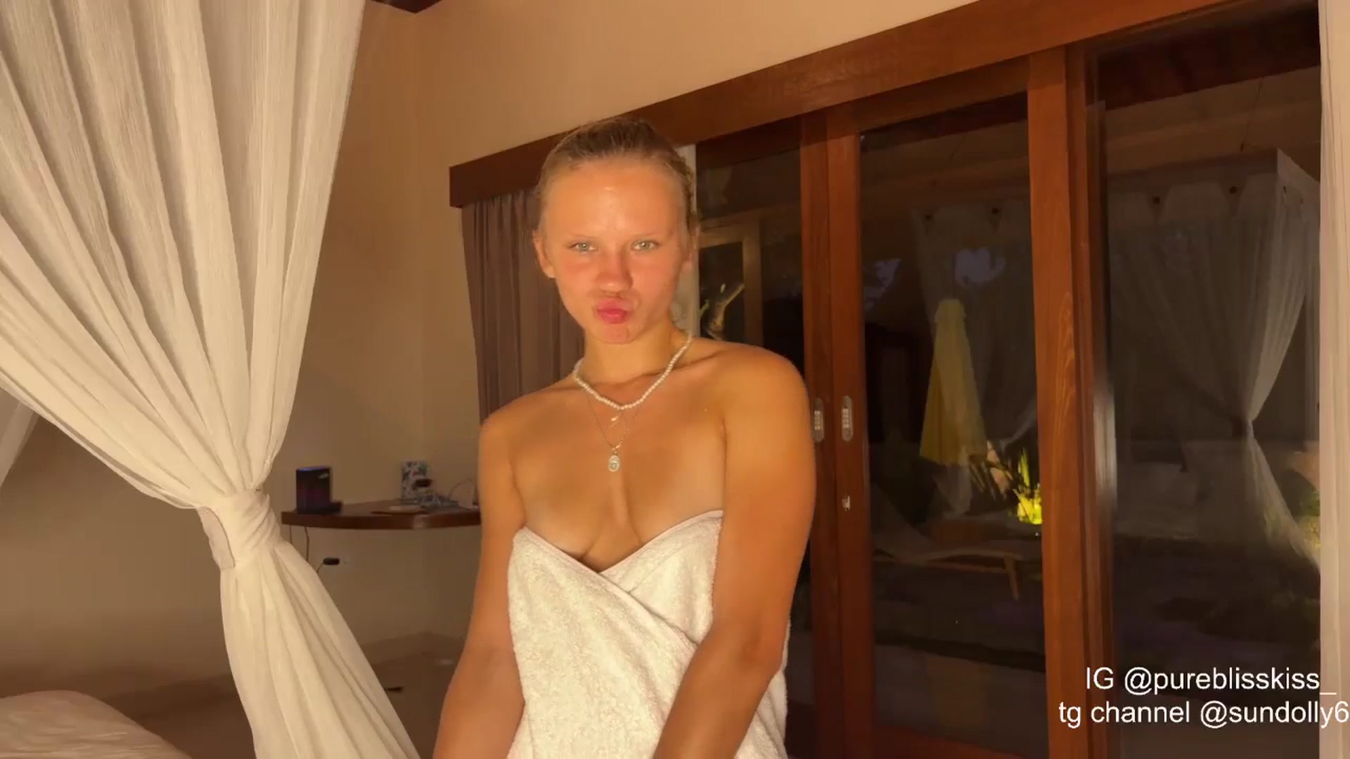 Gallery image thumbnail from Rue_Lane's myfreecams stream on, 04/18/2026, 10:59 image 4 of 20