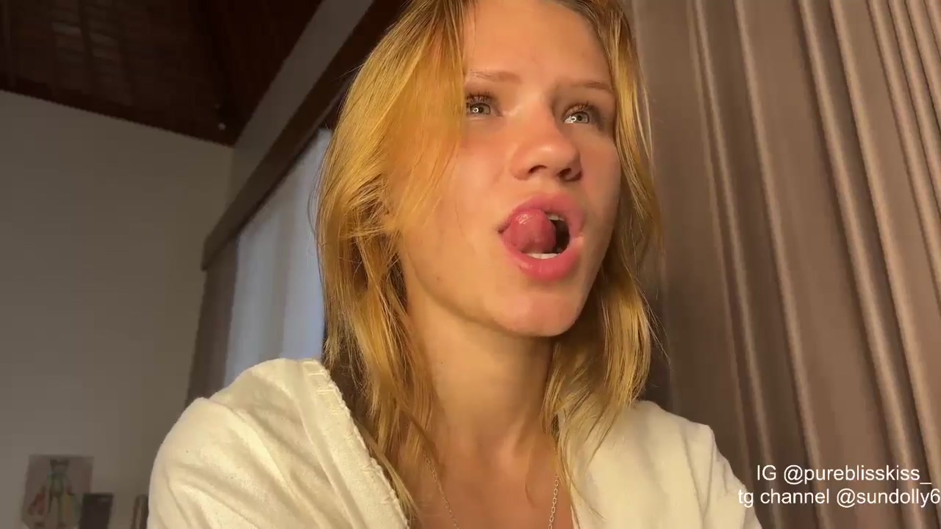 Gallery image thumbnail from Rue_Lane's myfreecams stream on, 04/25/2026, 09:40 image 12 of 20