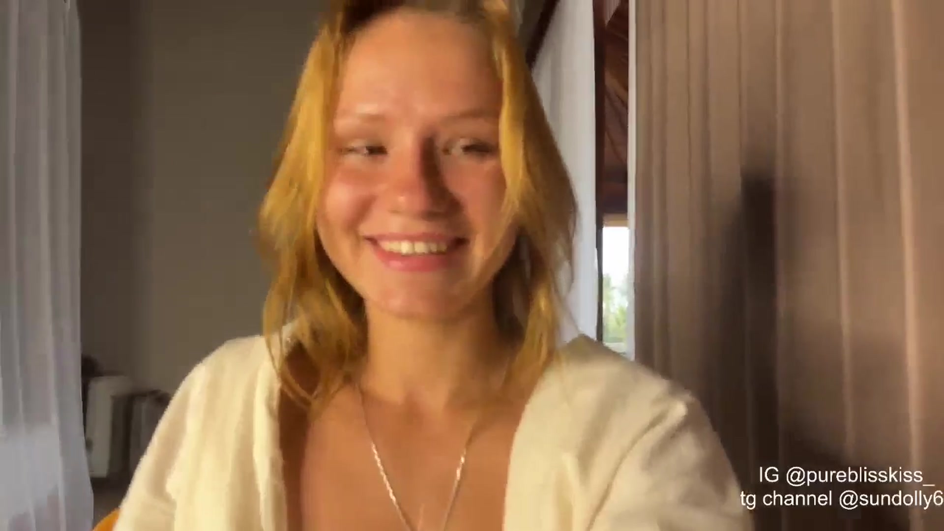 Gallery image thumbnail from Rue_Lane's myfreecams stream on, 04/25/2026, 09:40 image 17 of 20