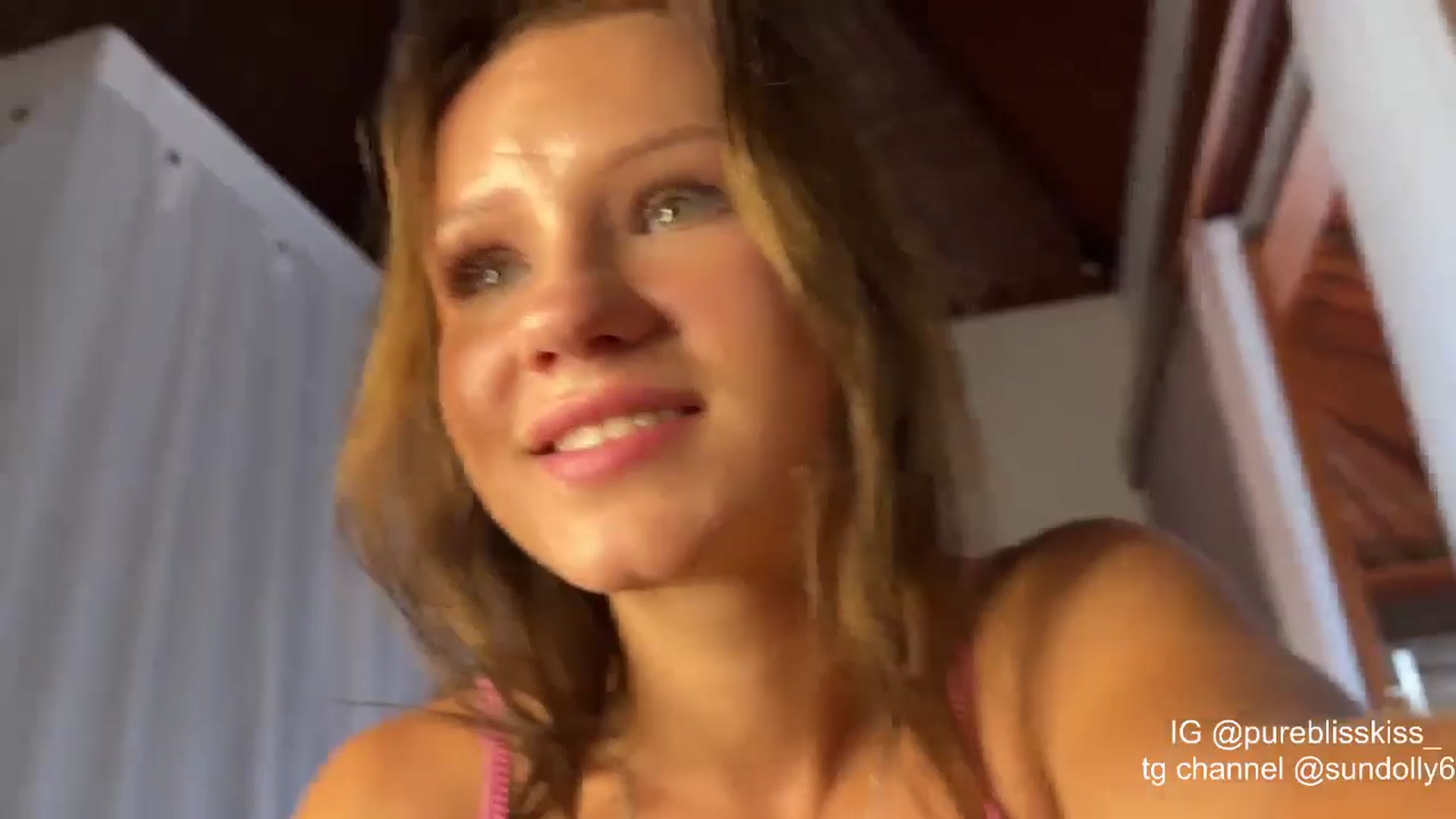 Gallery image thumbnail from Rue_Lane's myfreecams stream on, 05/01/2026, 07:59 image 7 of 20