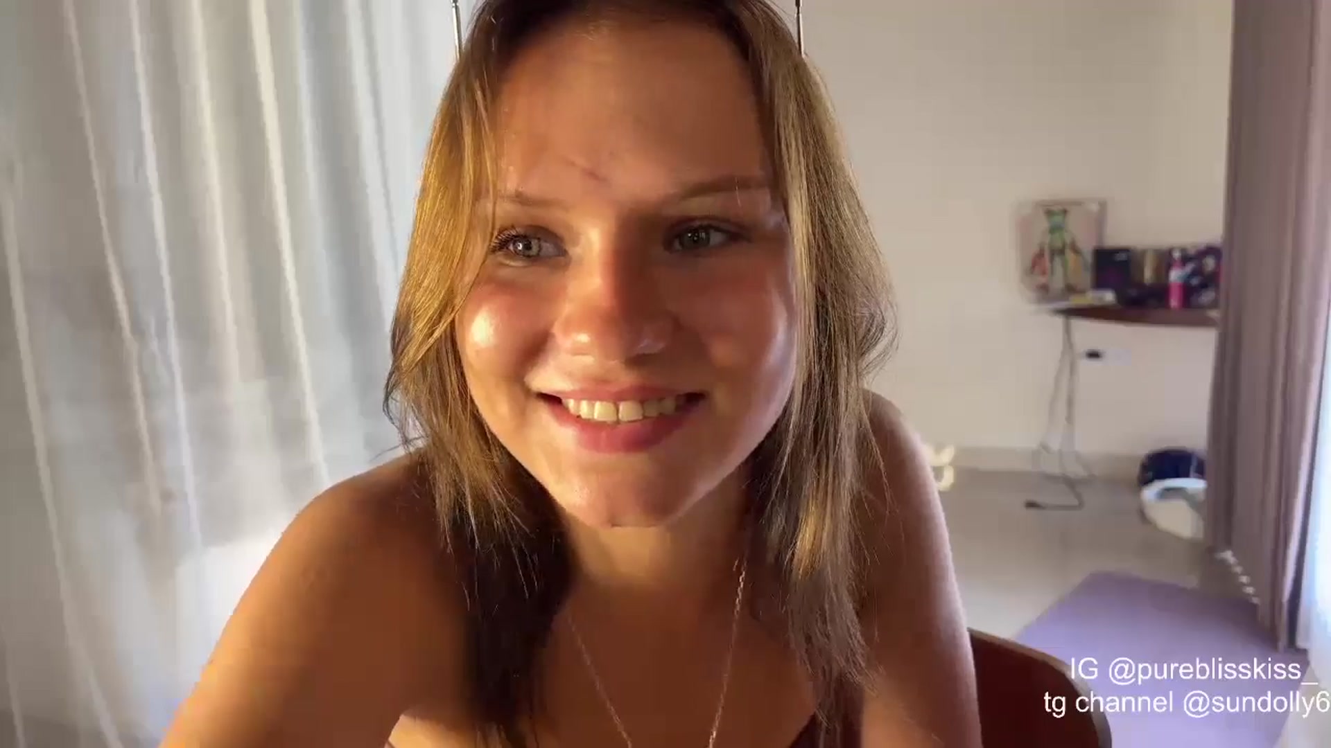 Gallery image thumbnail from Rue_Lane's myfreecams stream on, 05/08/2026, 07:32 image 2 of 20