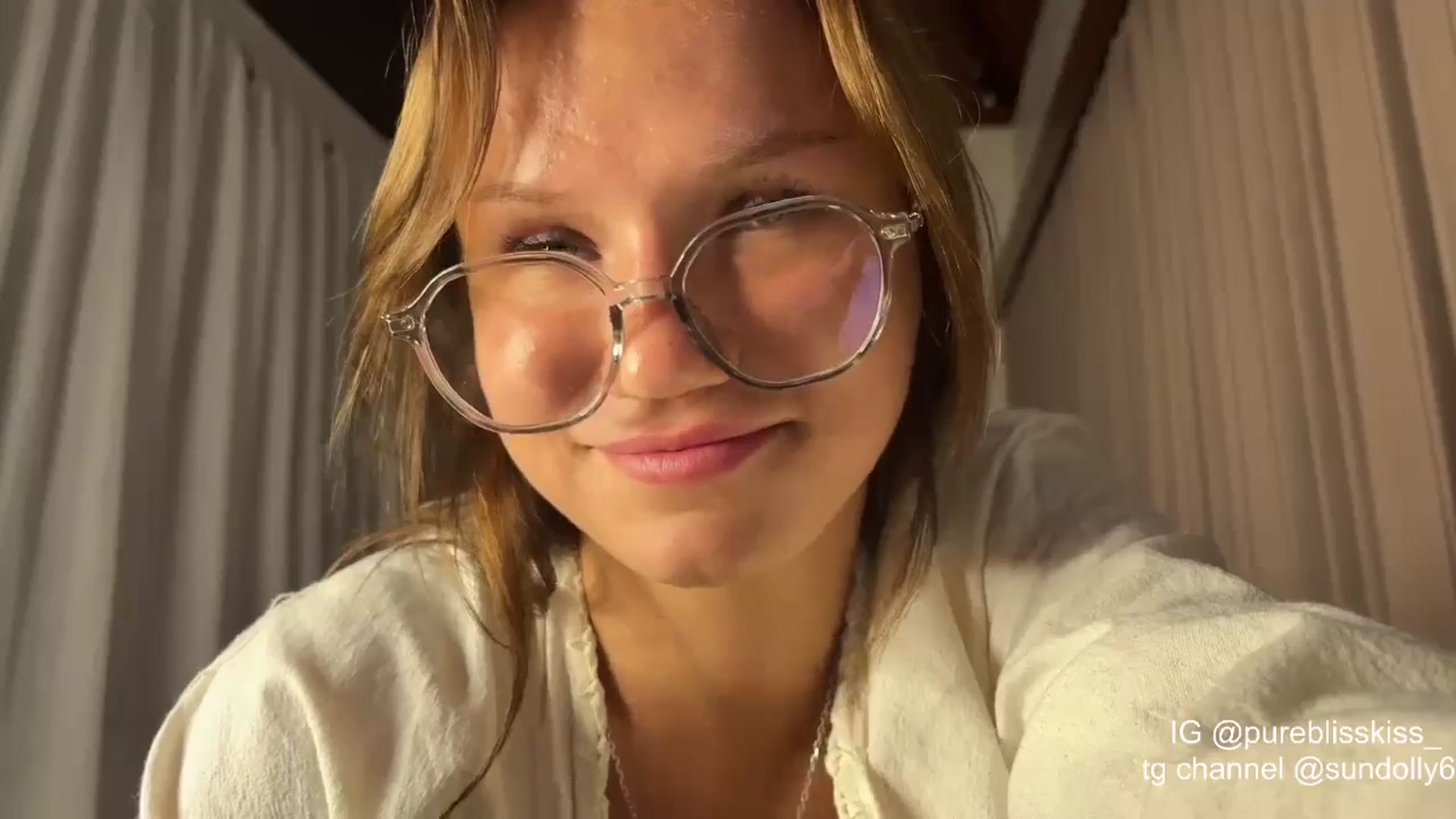 Gallery image thumbnail from Rue_Lane's myfreecams stream on, 05/08/2026, 11:13 image 14 of 20